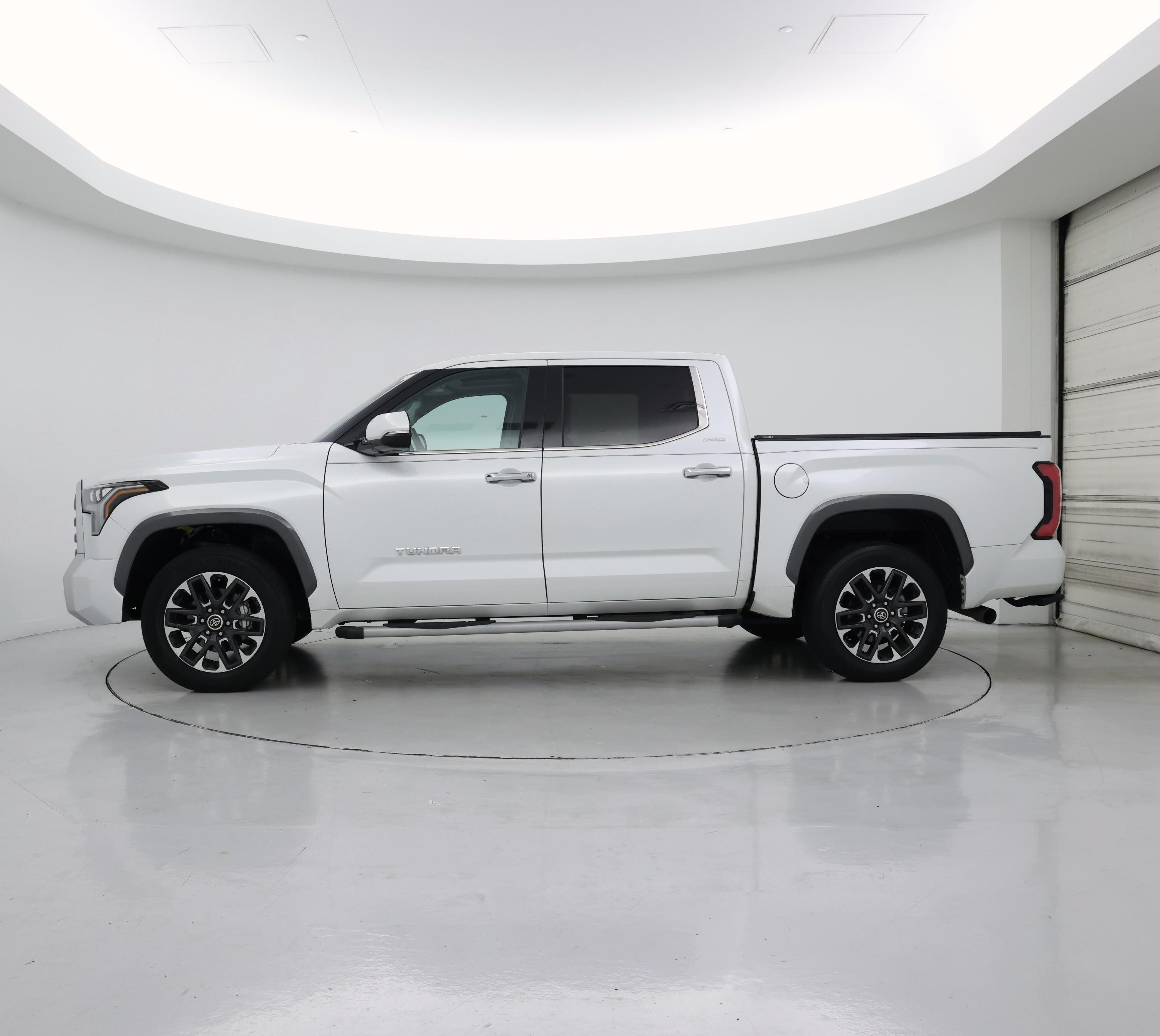 Thumbnail: 2022 Toyota Tundra - 3