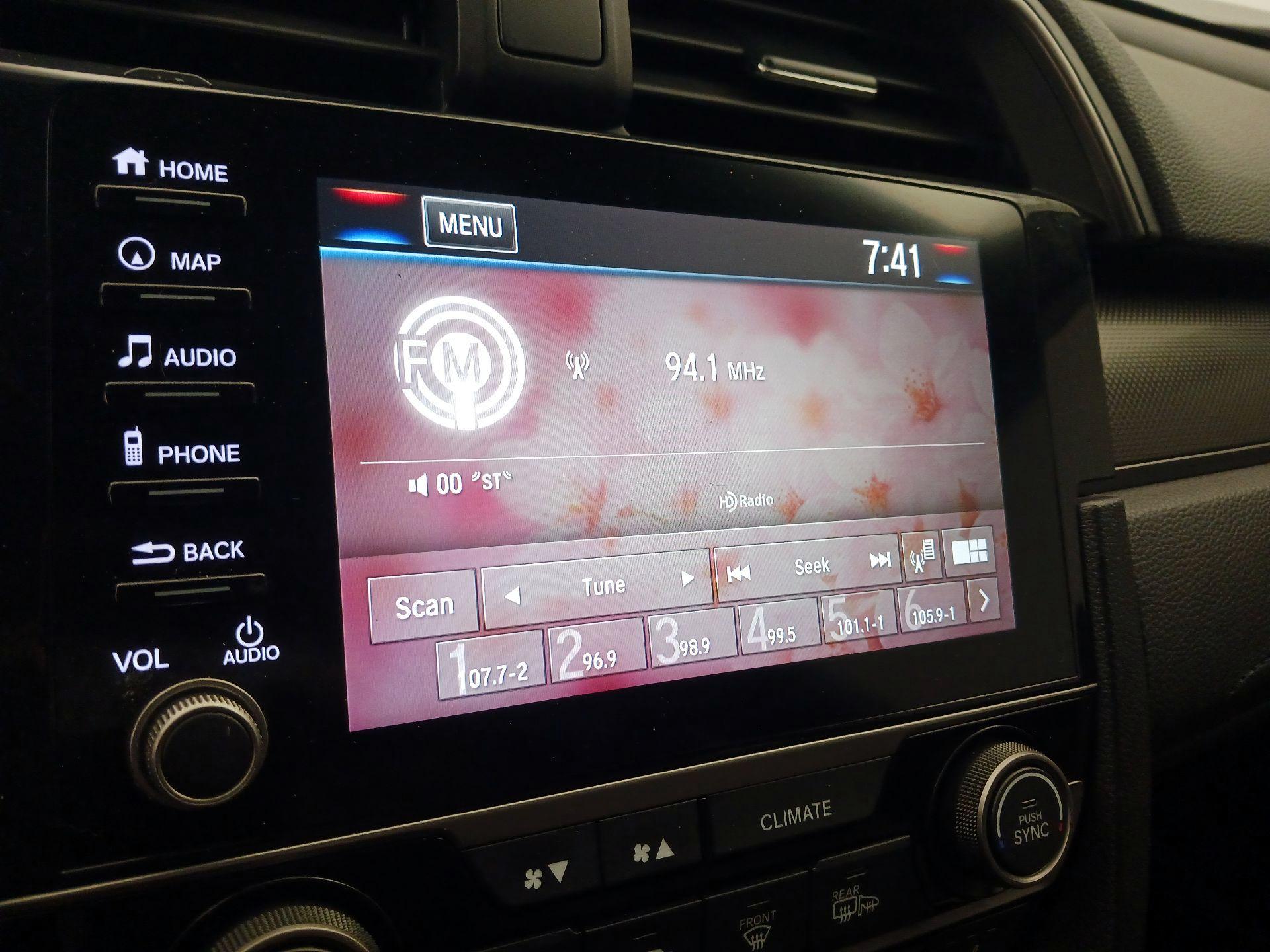 Thumbnail: 2019 Honda Civic - 16