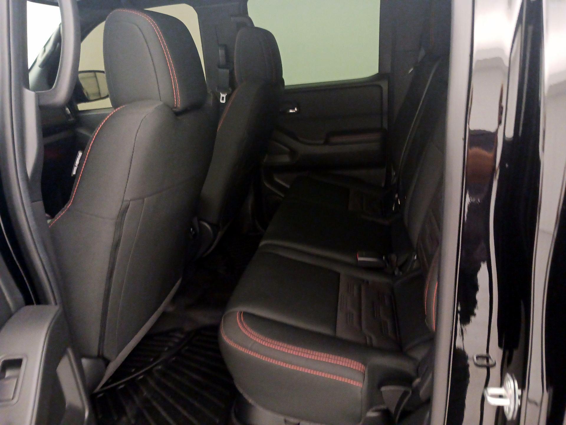 Thumbnail: 2025 Nissan Frontier - 19