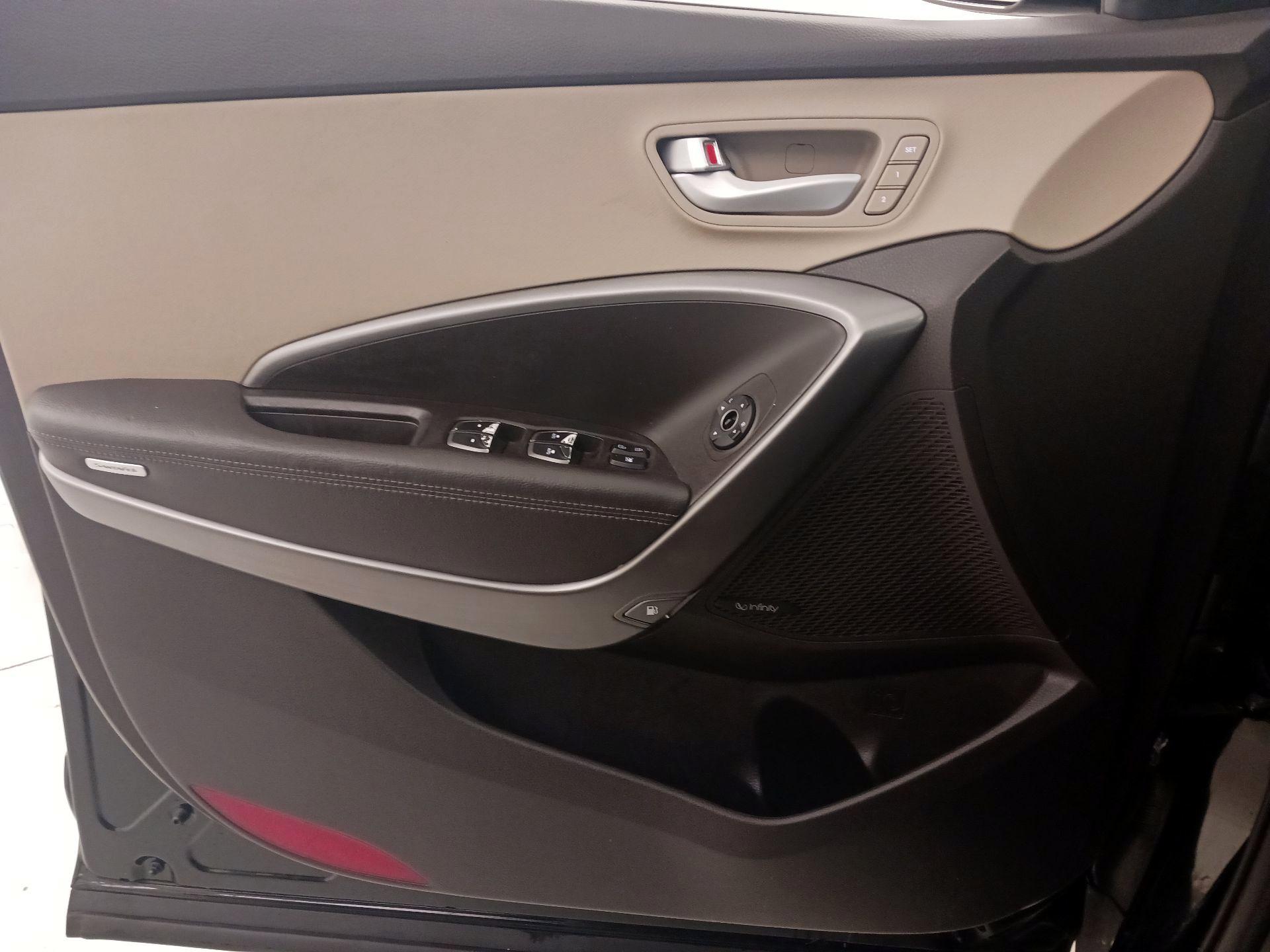 Thumbnail: 2018 Hyundai Santa Fe - 12