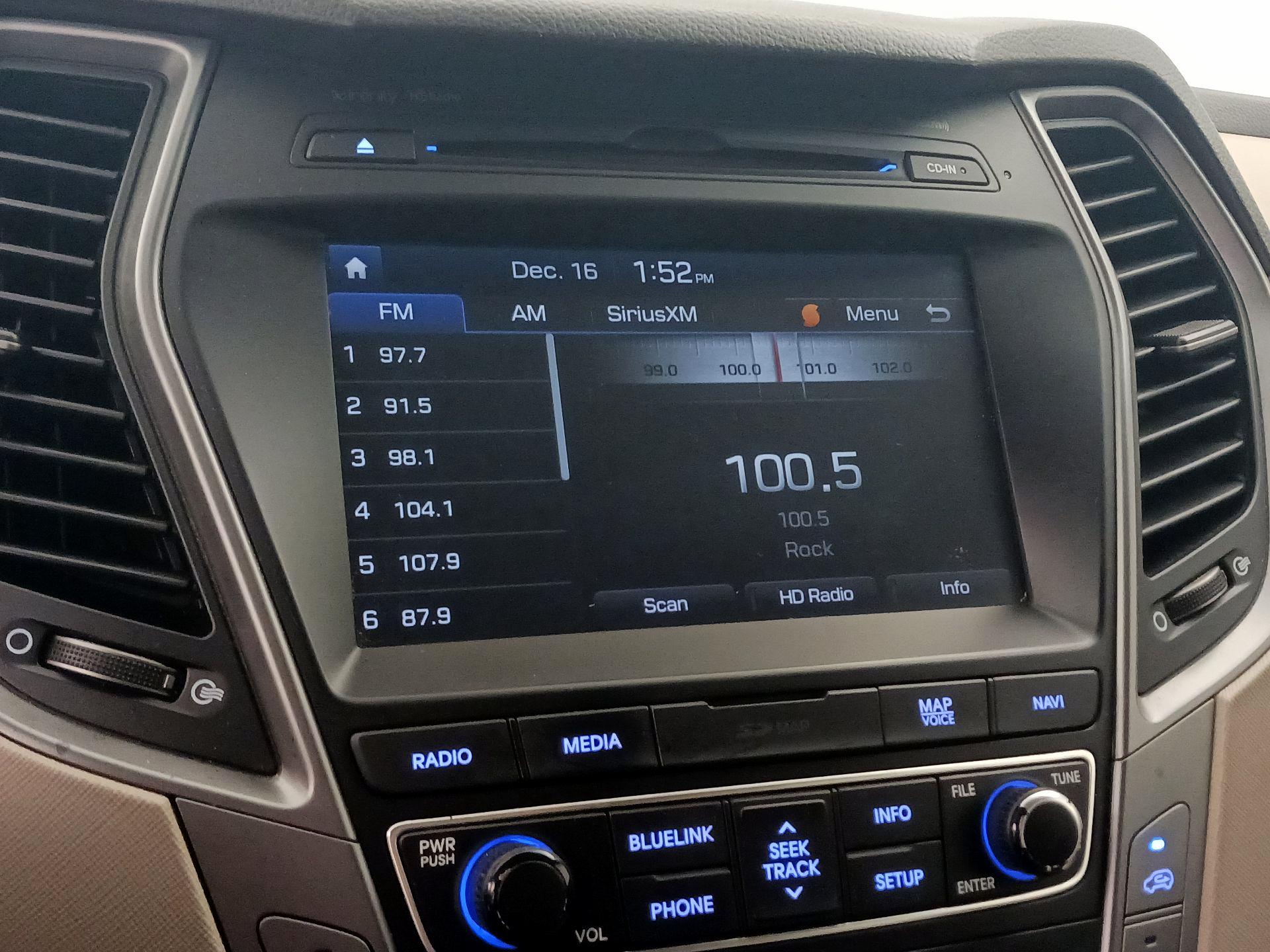 Thumbnail: 2018 Hyundai Santa Fe - 16