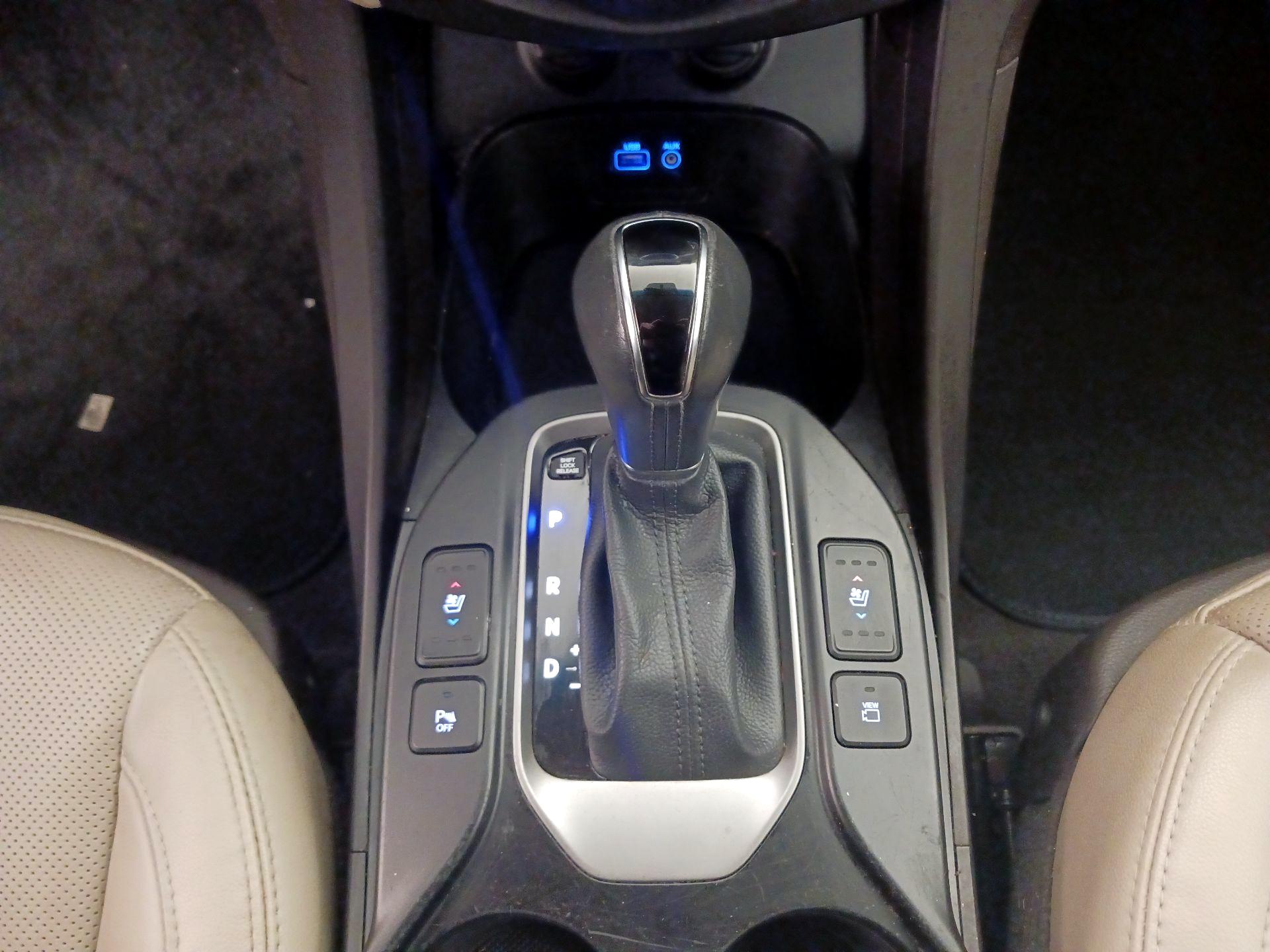 Thumbnail: 2018 Hyundai Santa Fe - 18