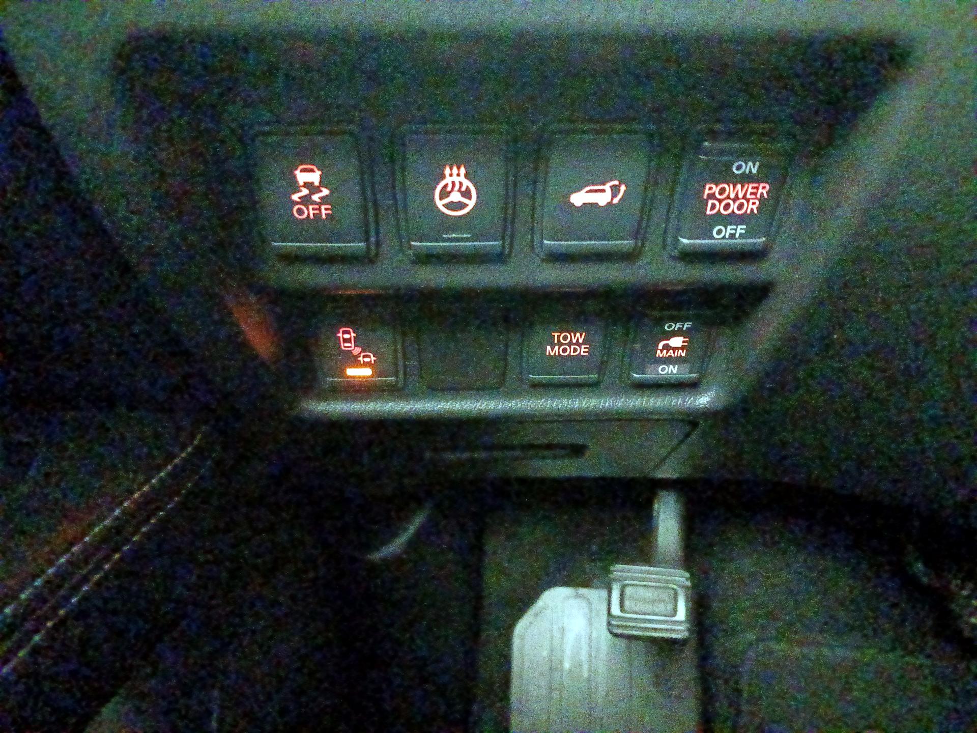 Thumbnail: 2016 Nissan Pathfinder - 13