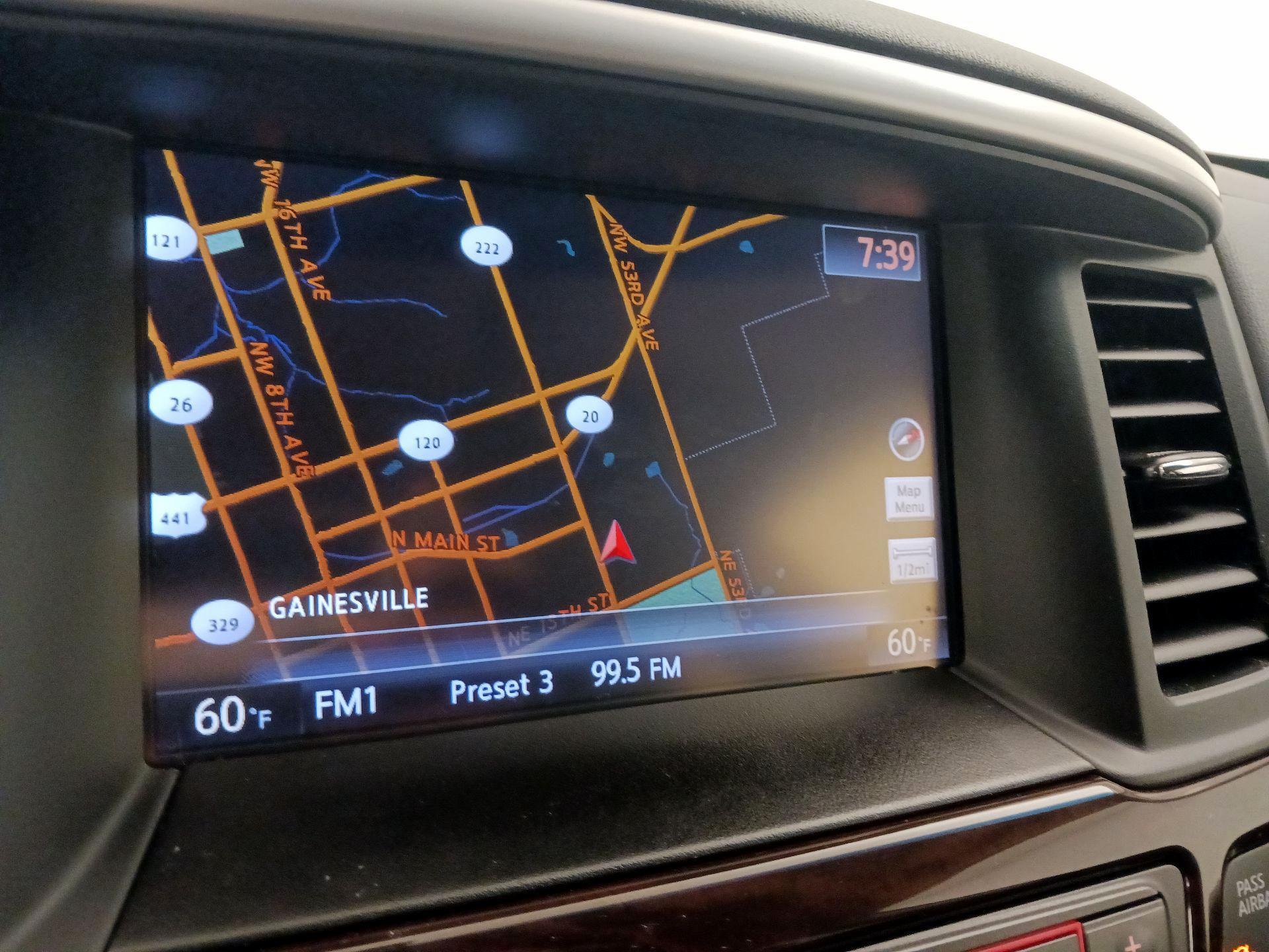 Thumbnail: 2016 Nissan Pathfinder - 14