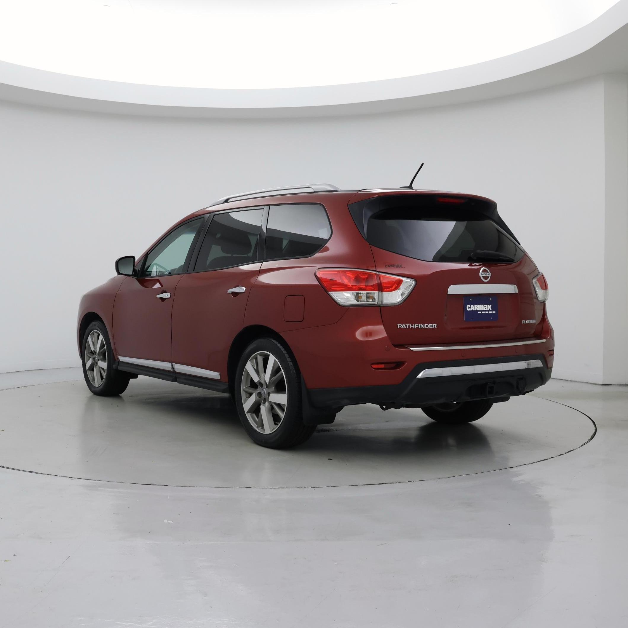 Thumbnail: 2016 Nissan Pathfinder - 2