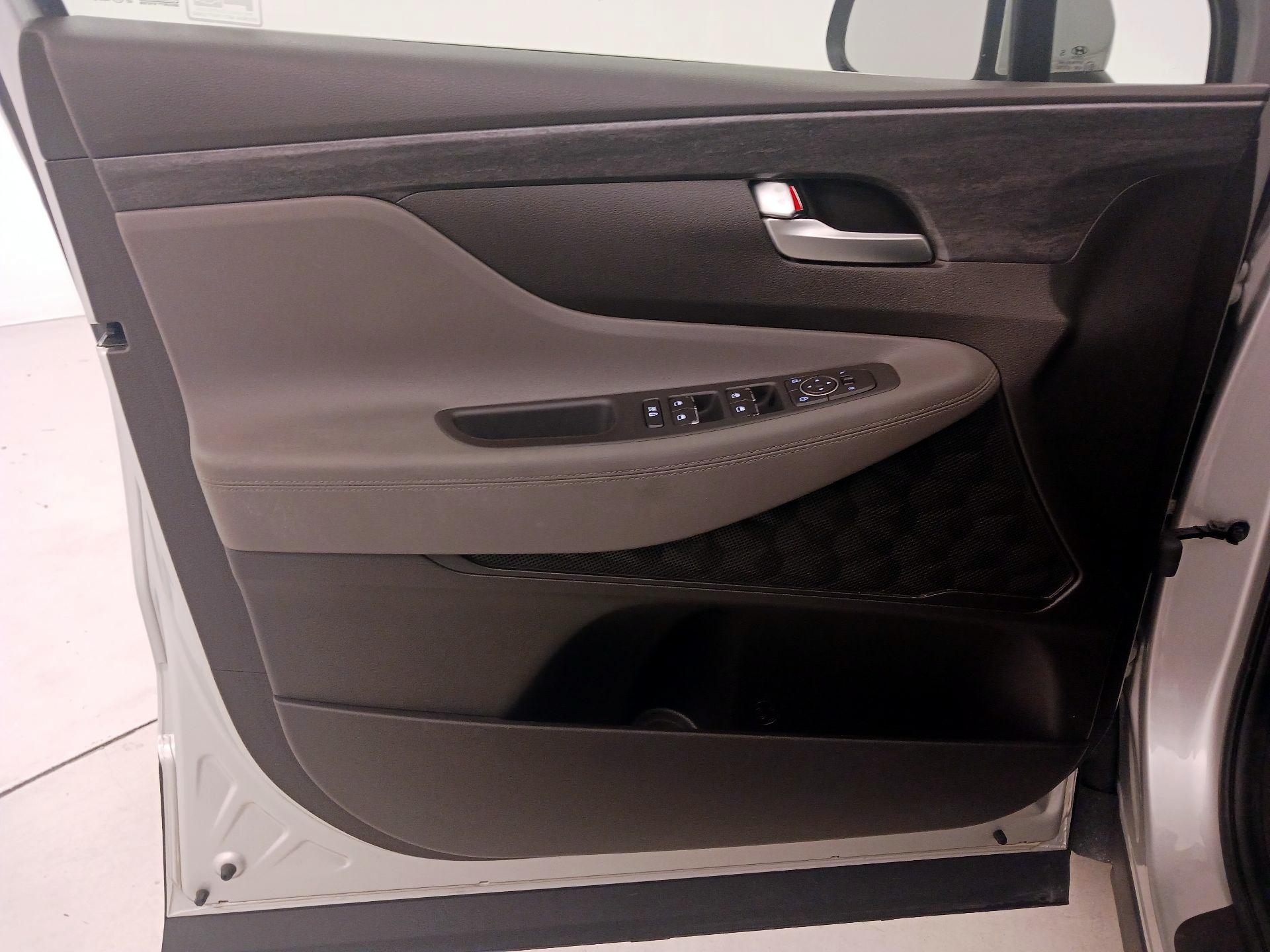 Thumbnail: 2019 Hyundai Santa Fe - 12