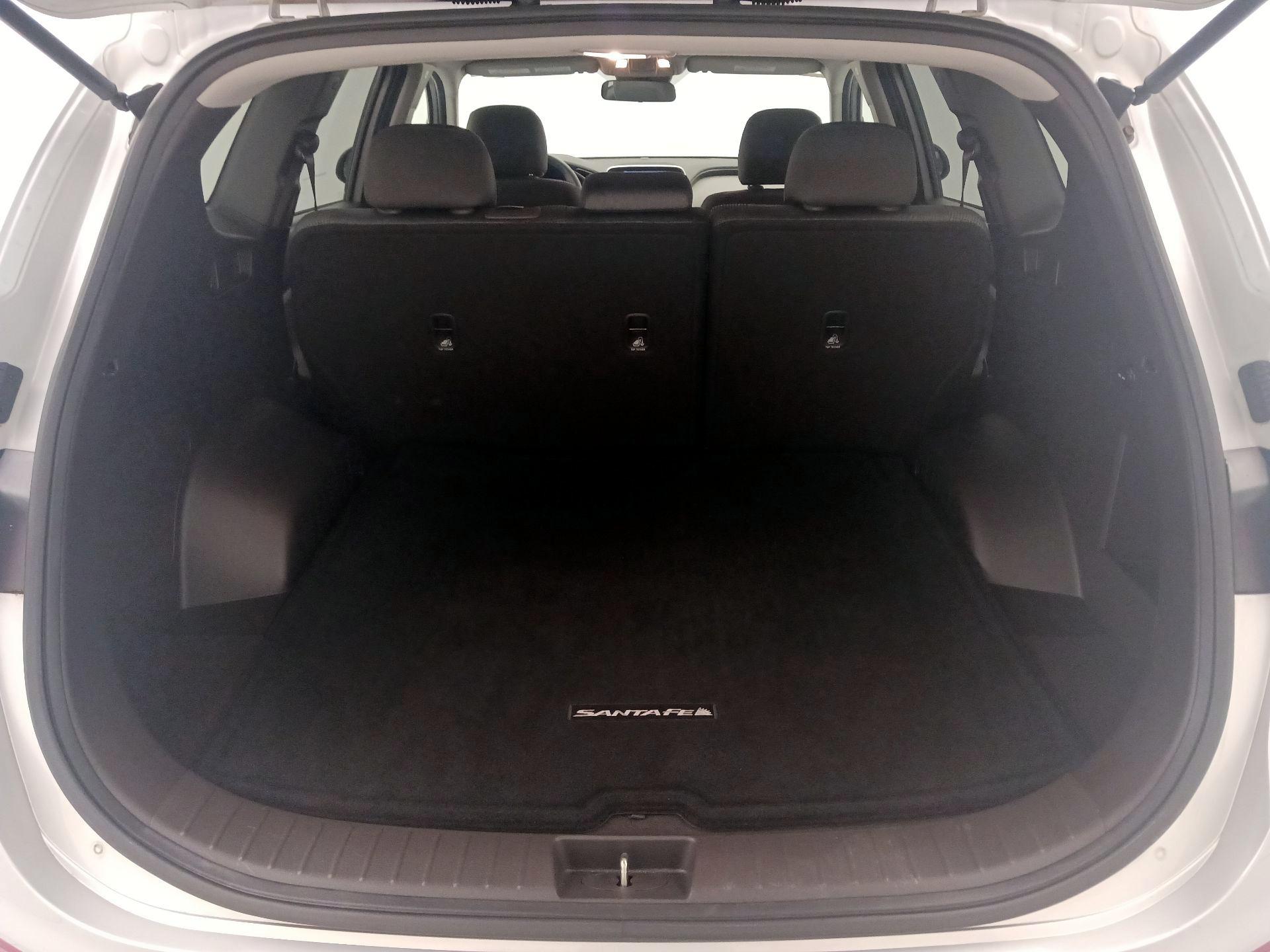 Thumbnail: 2019 Hyundai Santa Fe - 20