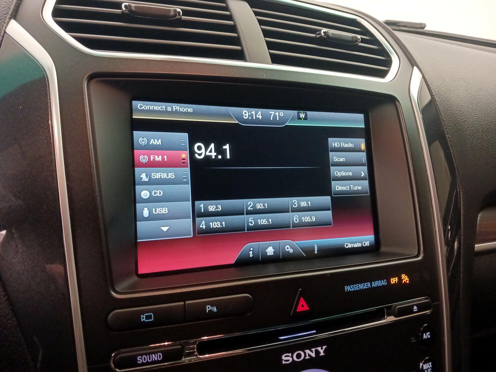 Thumbnail: 2016 Ford Explorer - 16