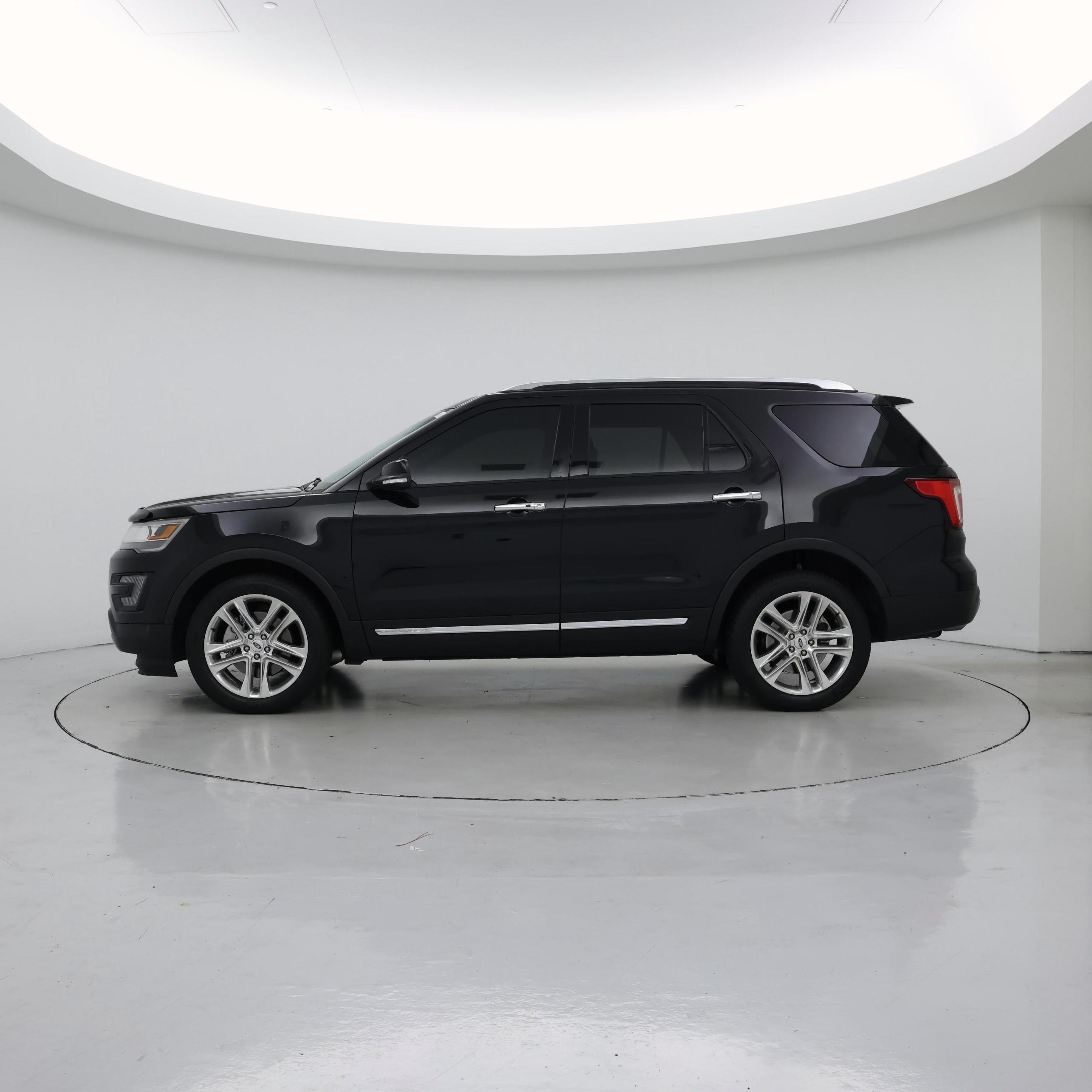 Thumbnail: 2016 Ford Explorer - 3