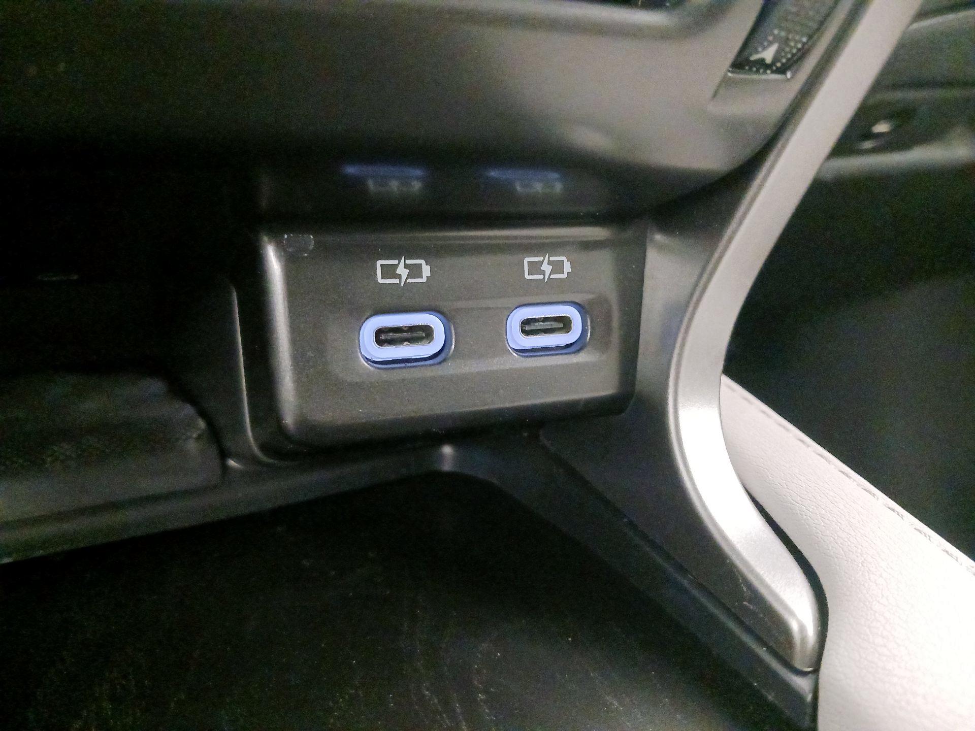 Thumbnail: 2024 Lexus RX - 18