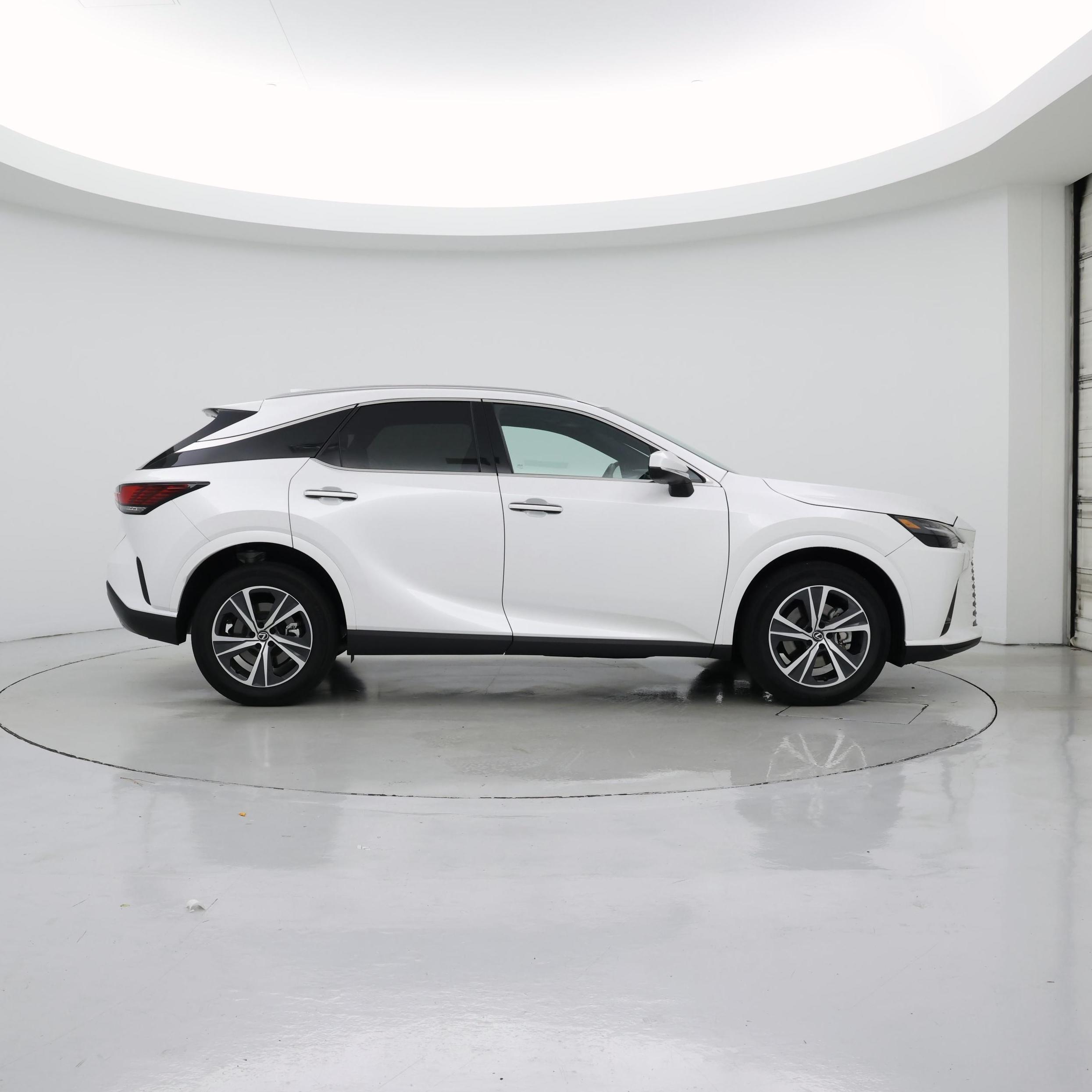 Thumbnail: 2024 Lexus RX - 7