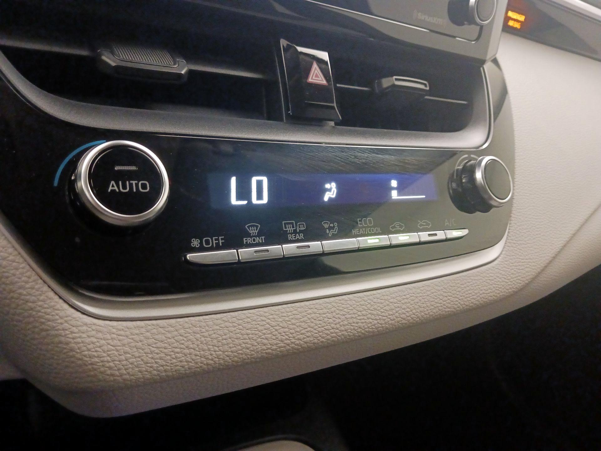 Thumbnail: 2021 Toyota Corolla - 16