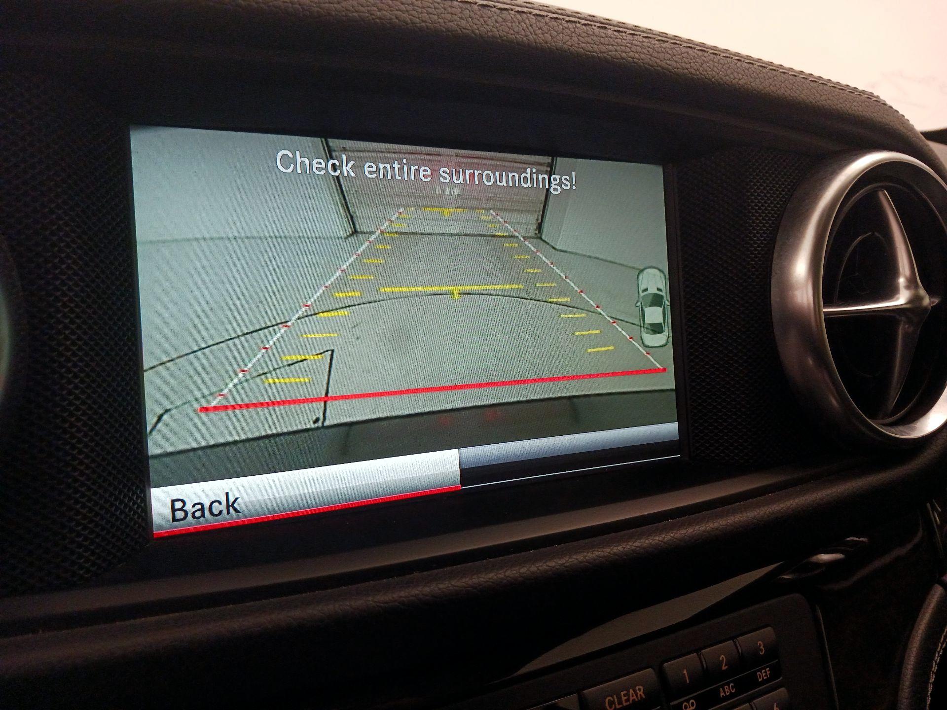 Thumbnail: 2015 Mercedes-Benz SL-Class - 15