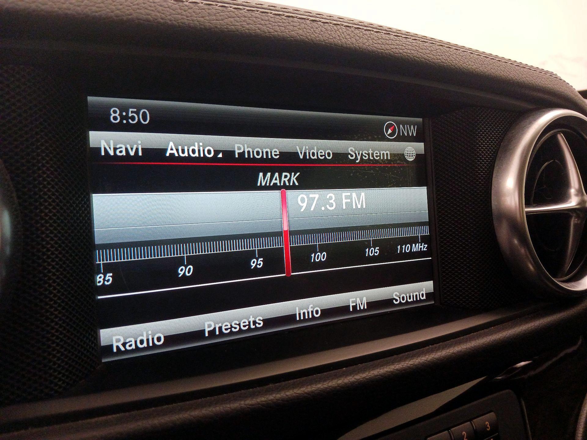 Thumbnail: 2015 Mercedes-Benz SL-Class - 16