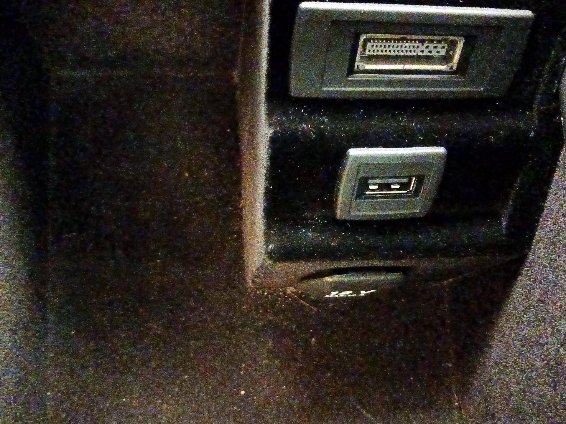 Thumbnail: 2015 Mercedes-Benz SL-Class - 19