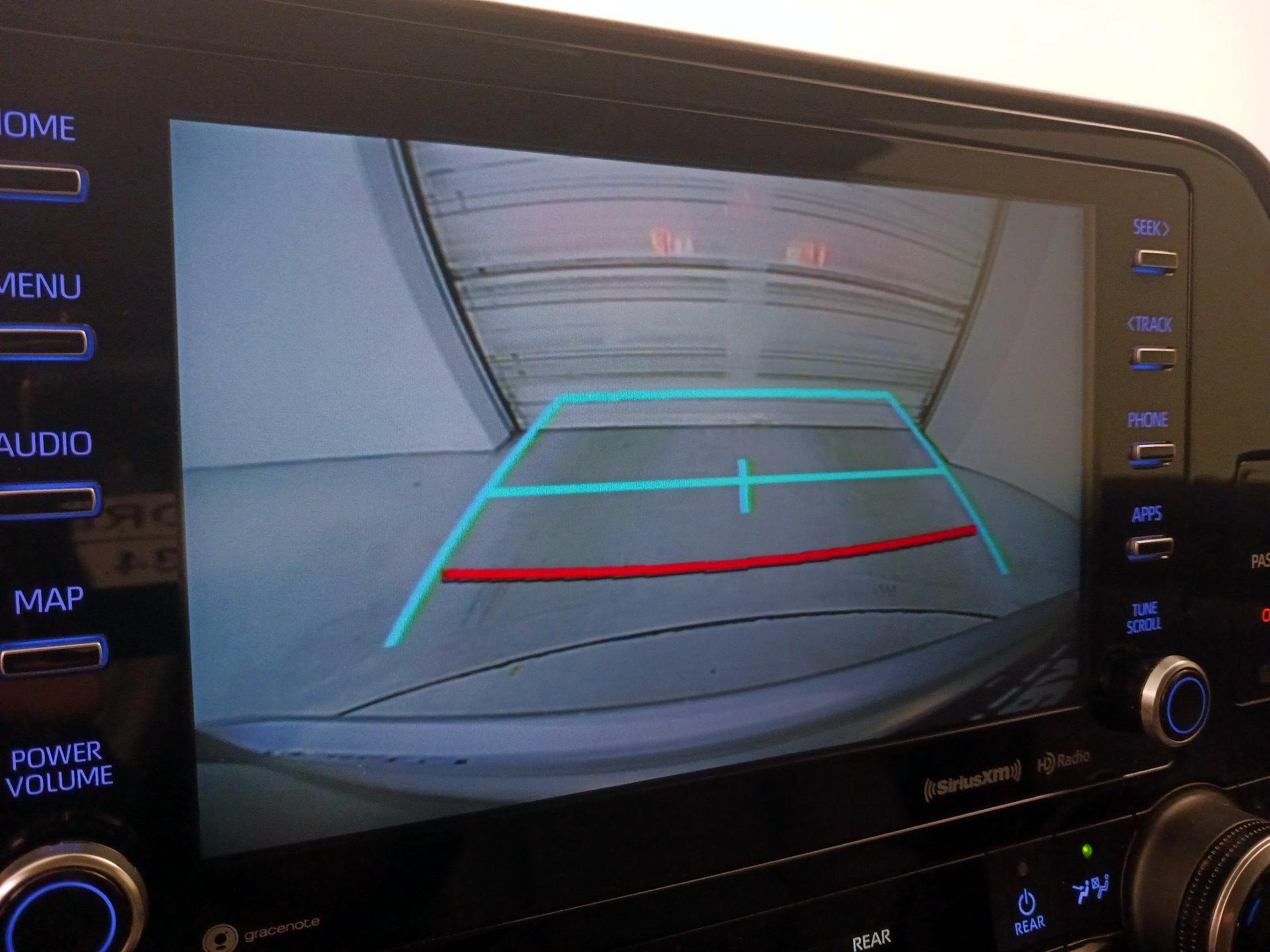 Thumbnail: 2022 Toyota Highlander - 14