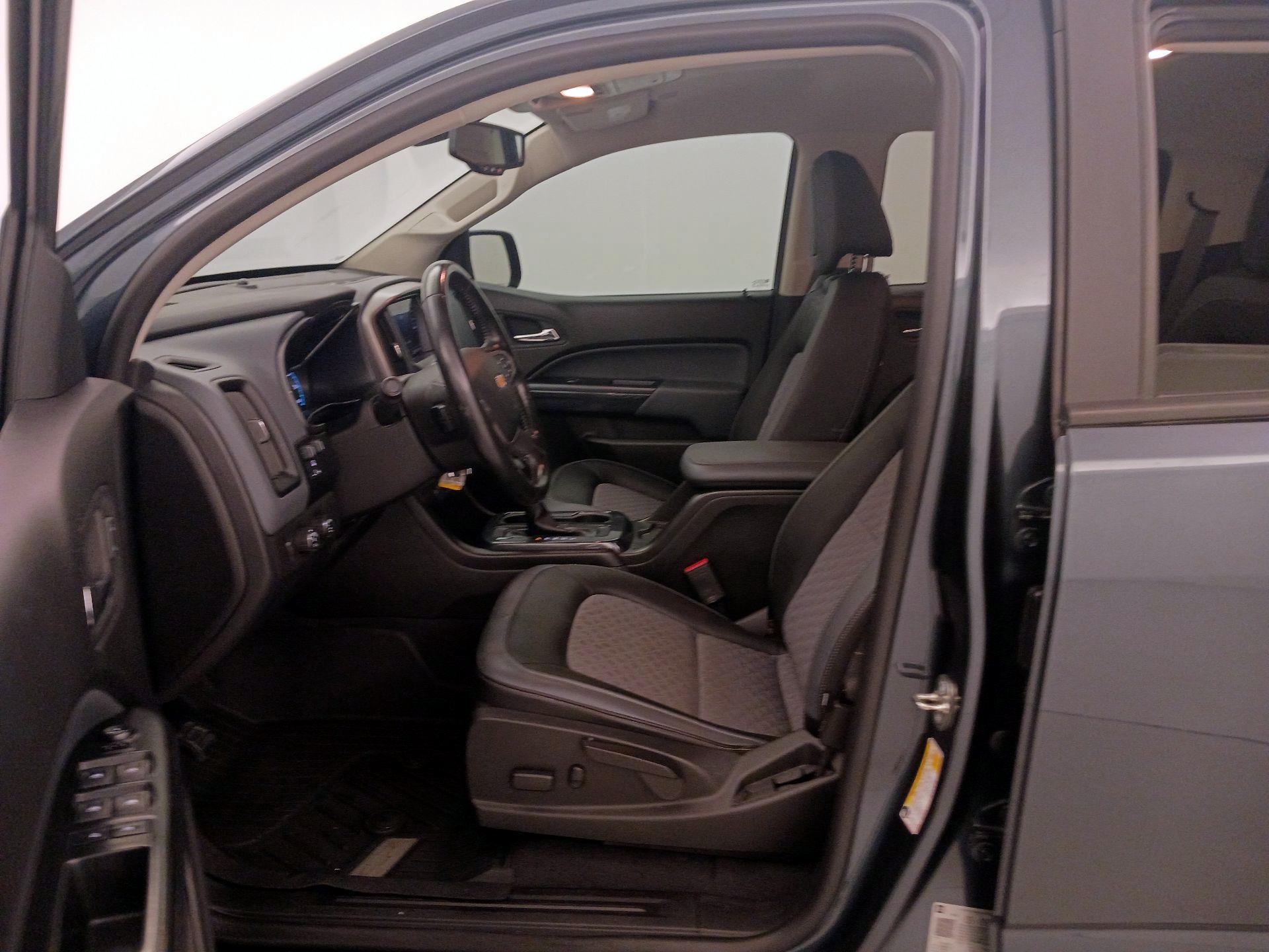 Thumbnail: 2019 Chevrolet Colorado - 11