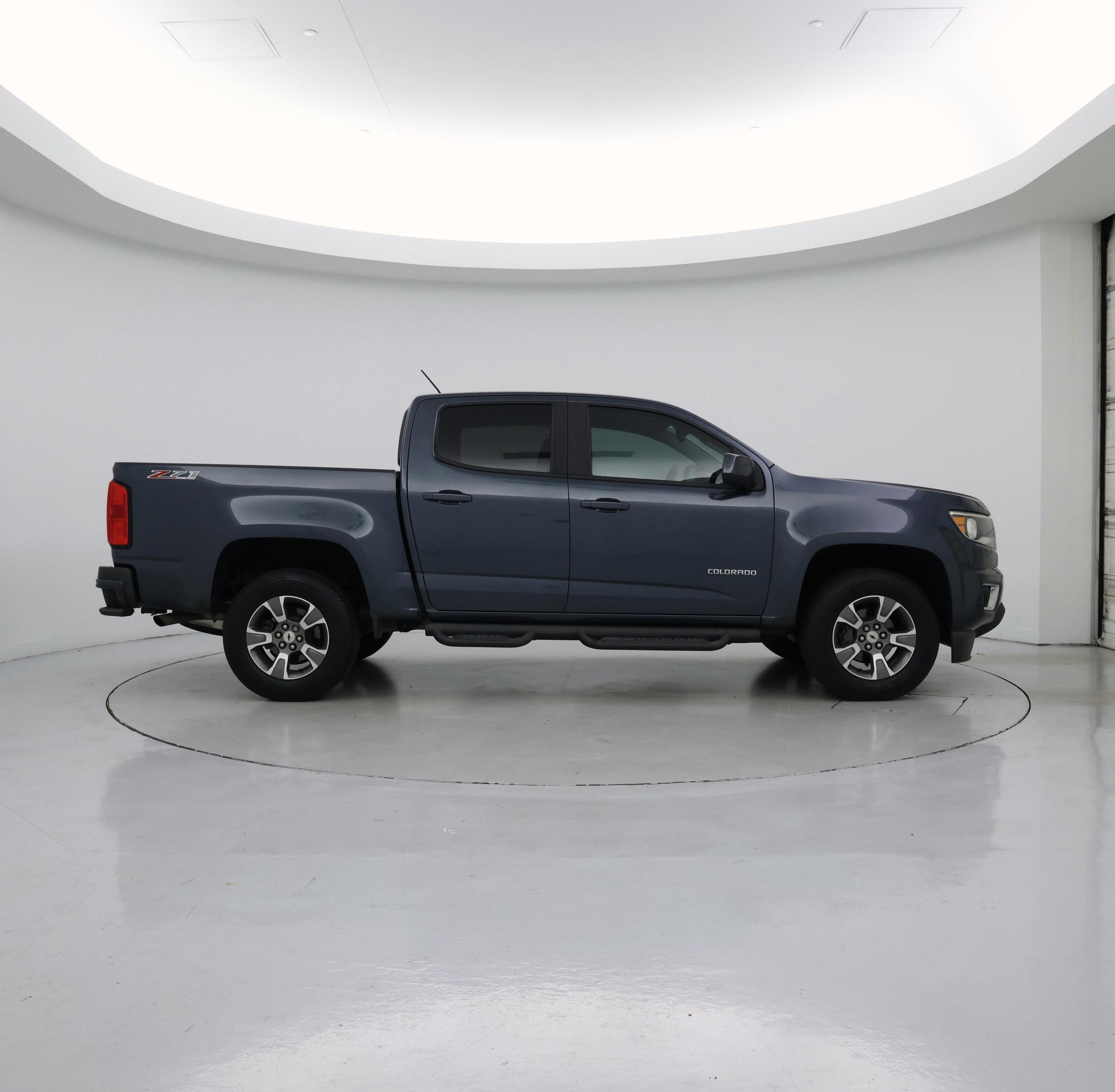 Thumbnail: 2019 Chevrolet Colorado - 7