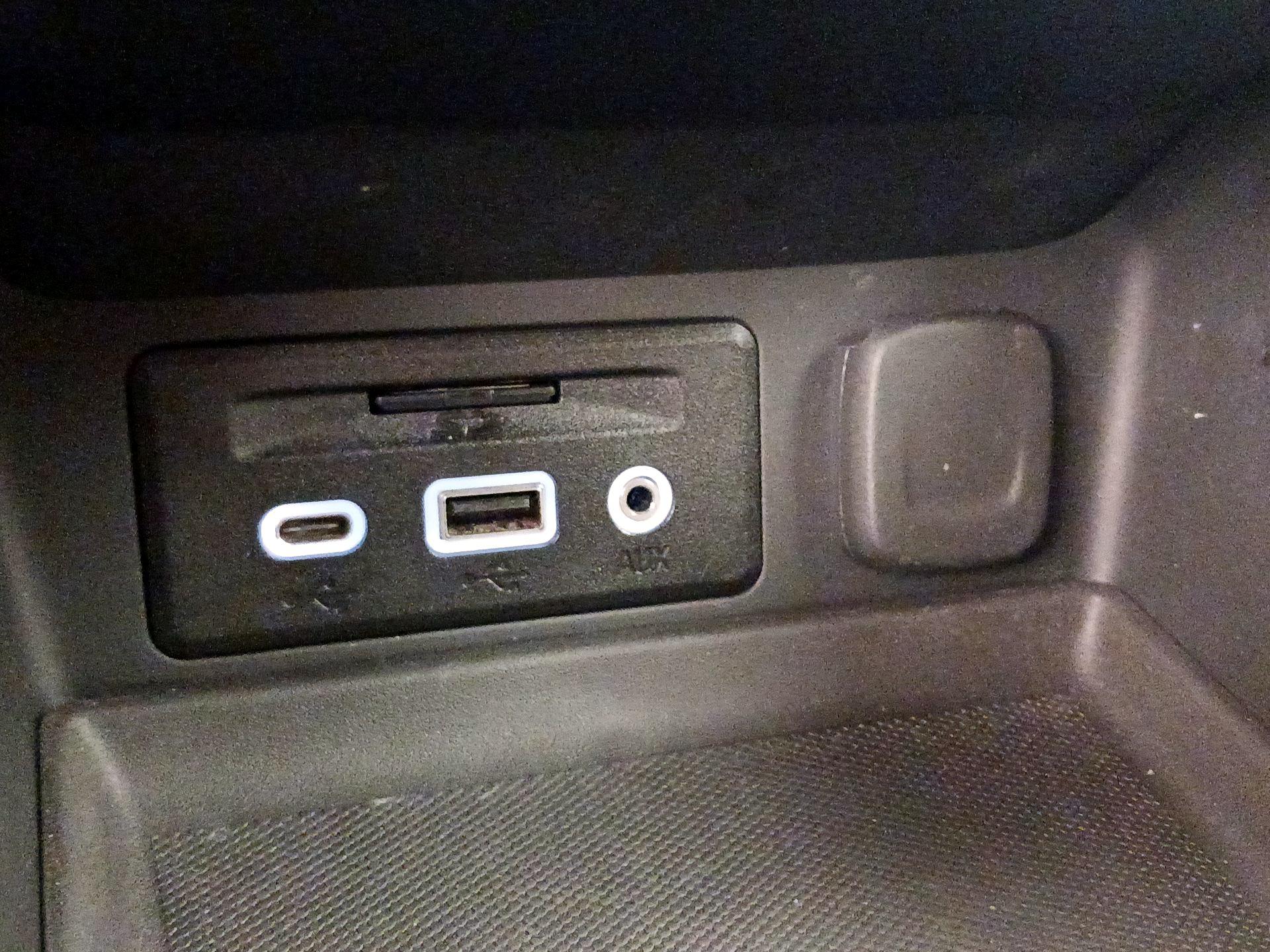 Thumbnail: 2018 GMC Terrain - 19