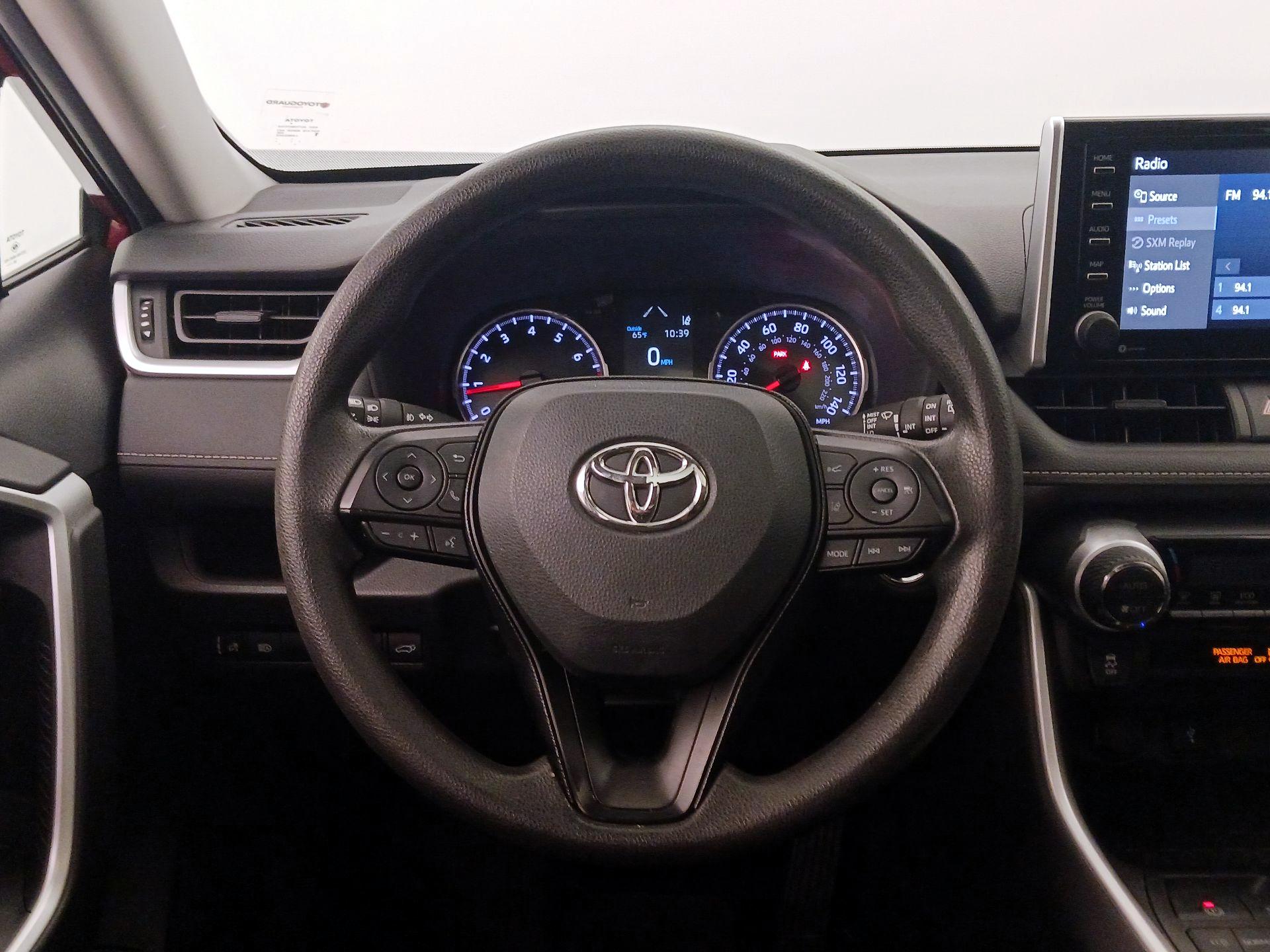 Thumbnail: 2021 Toyota RAV4 - 10