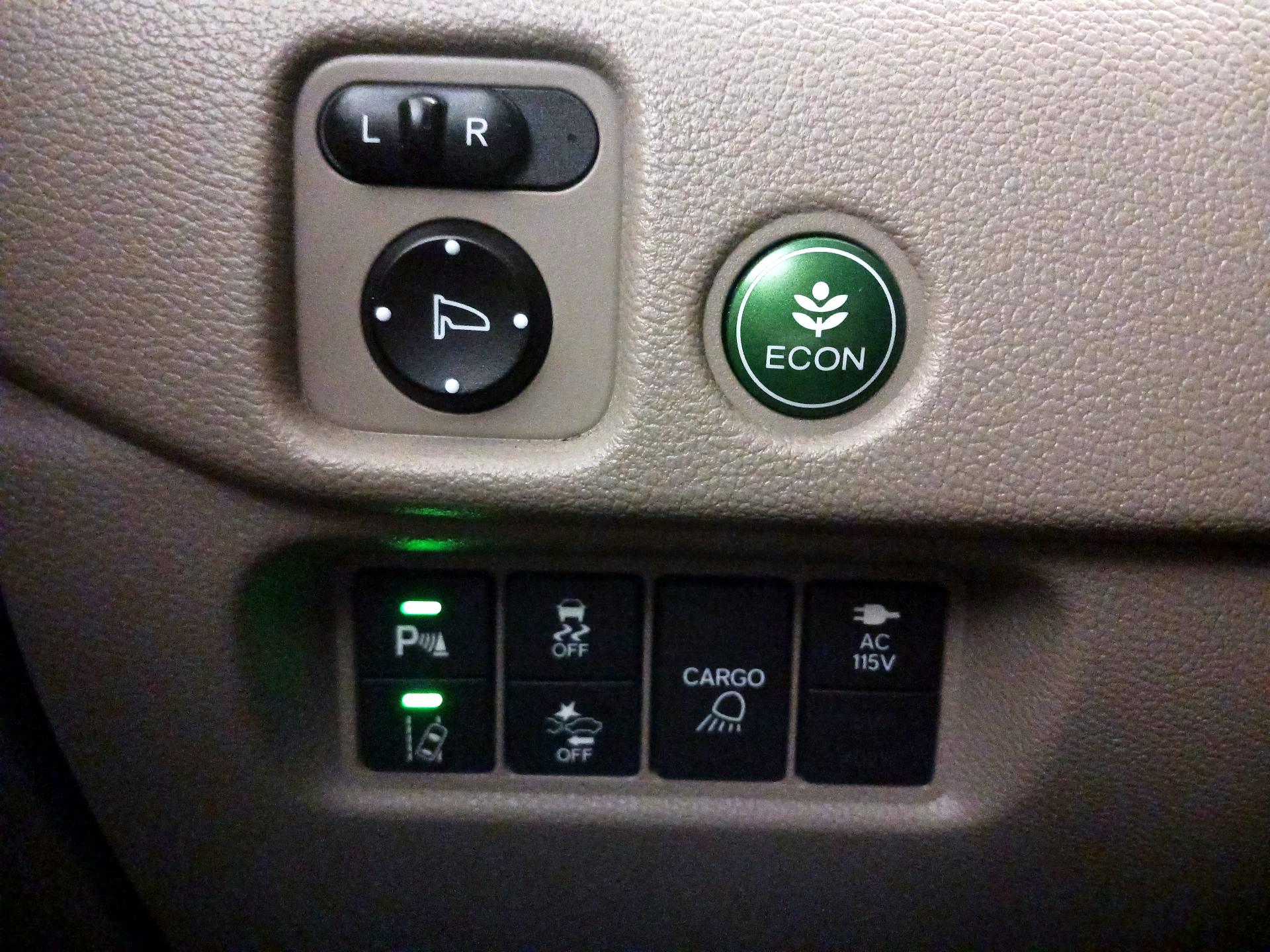 Thumbnail: 2017 Honda Ridgeline - 13