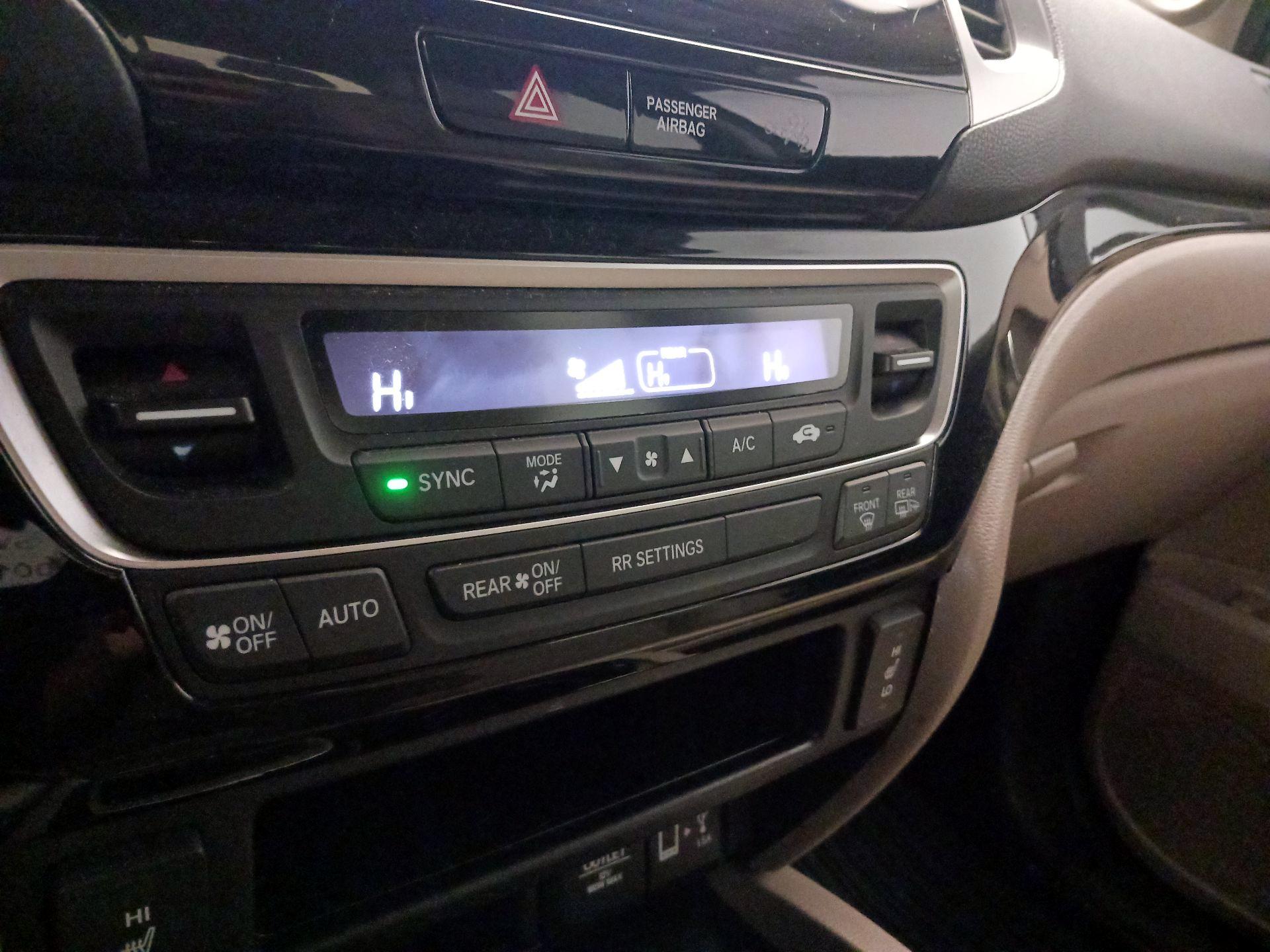 Thumbnail: 2017 Honda Ridgeline - 17