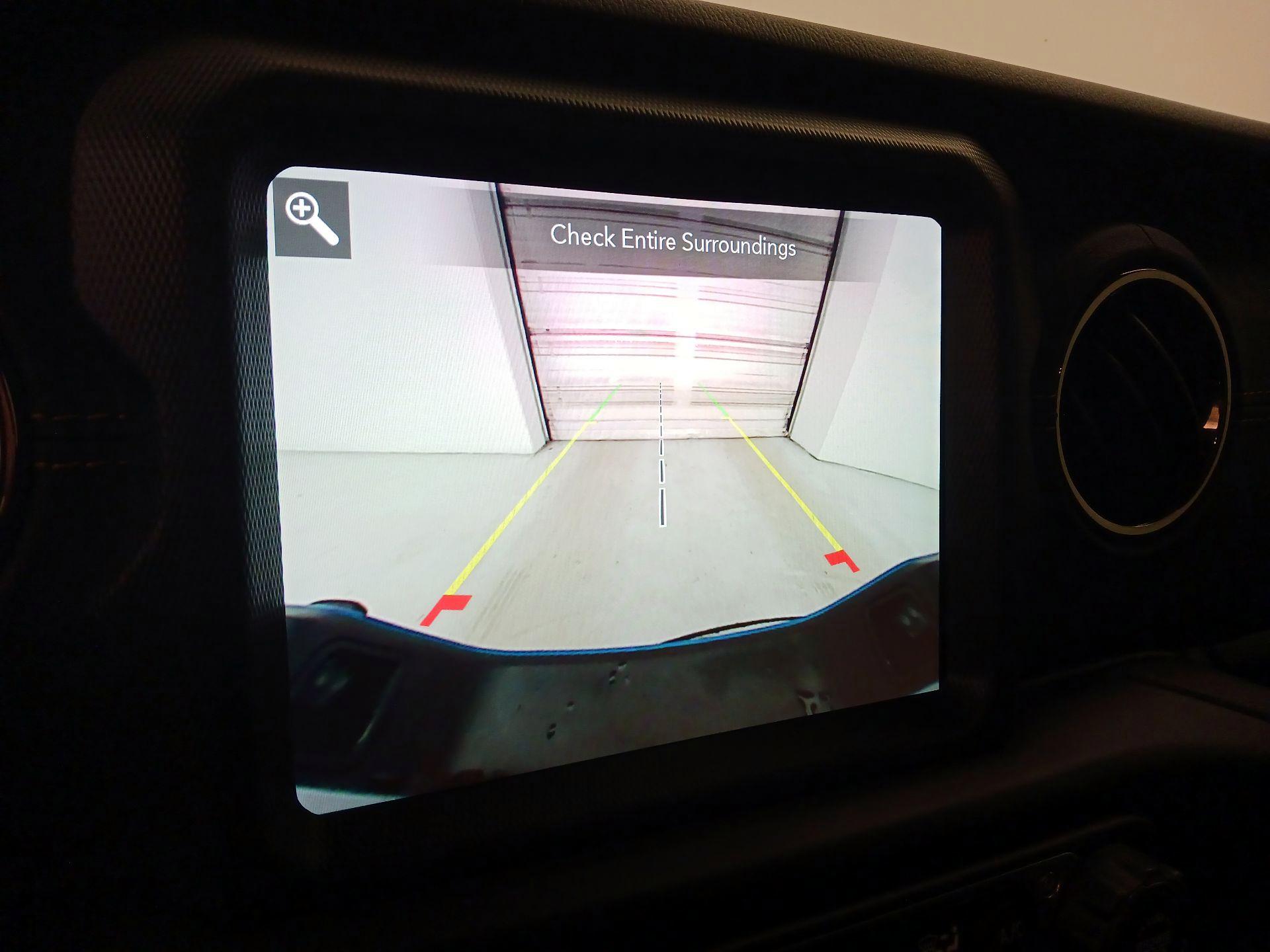 Thumbnail: 2022 Jeep Gladiator - 15