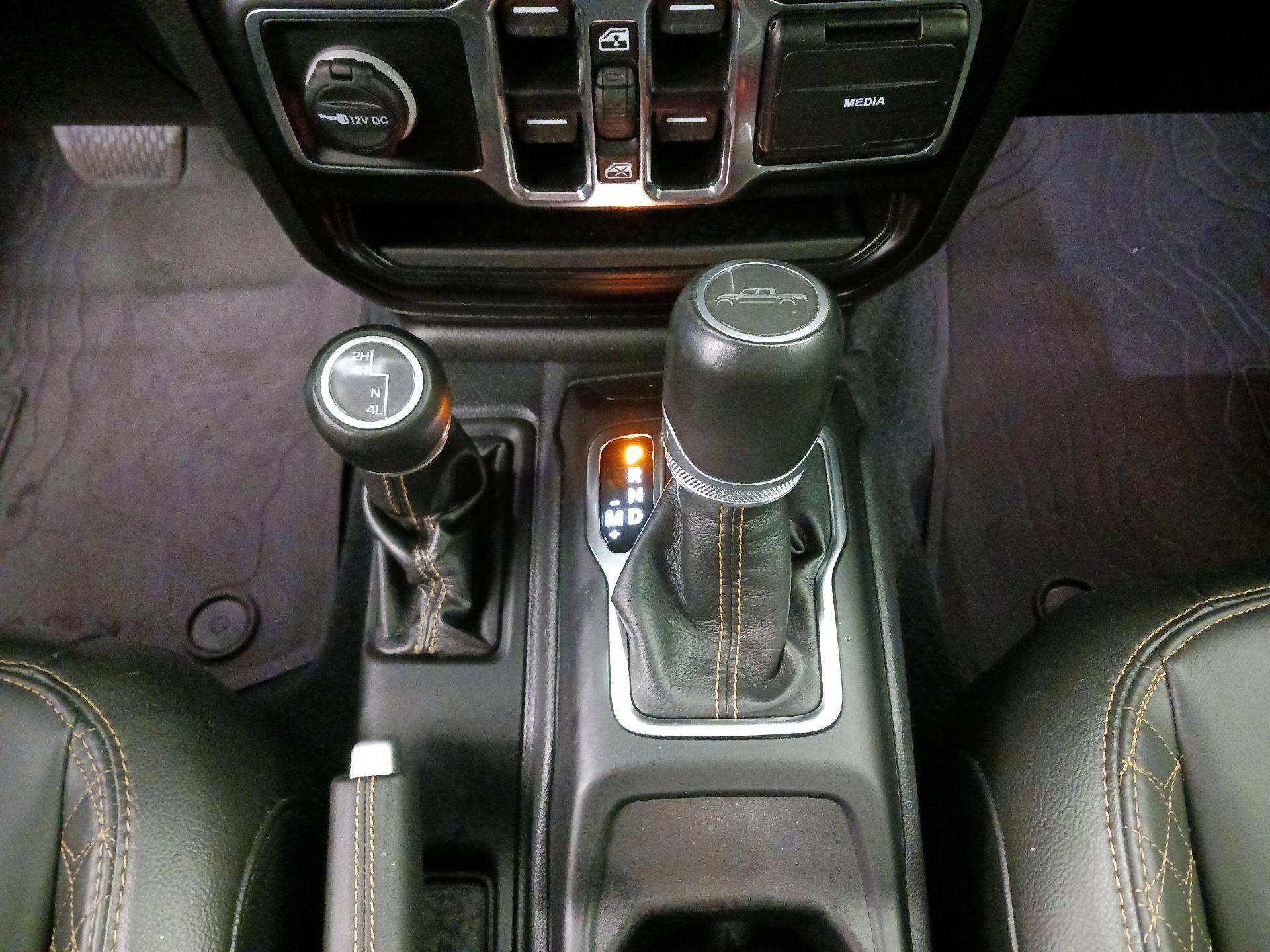 Thumbnail: 2022 Jeep Gladiator - 18