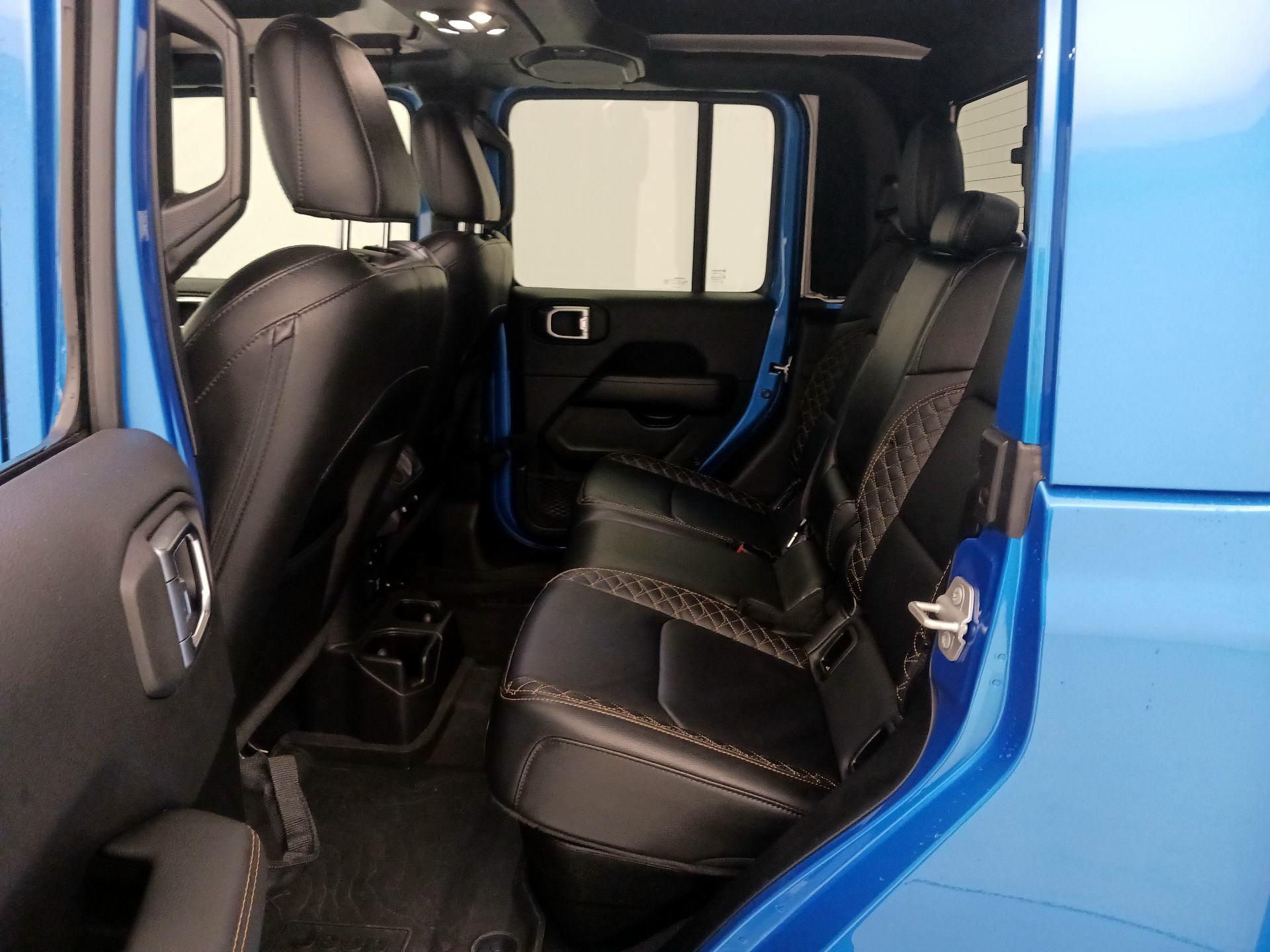 Thumbnail: 2022 Jeep Gladiator - 20