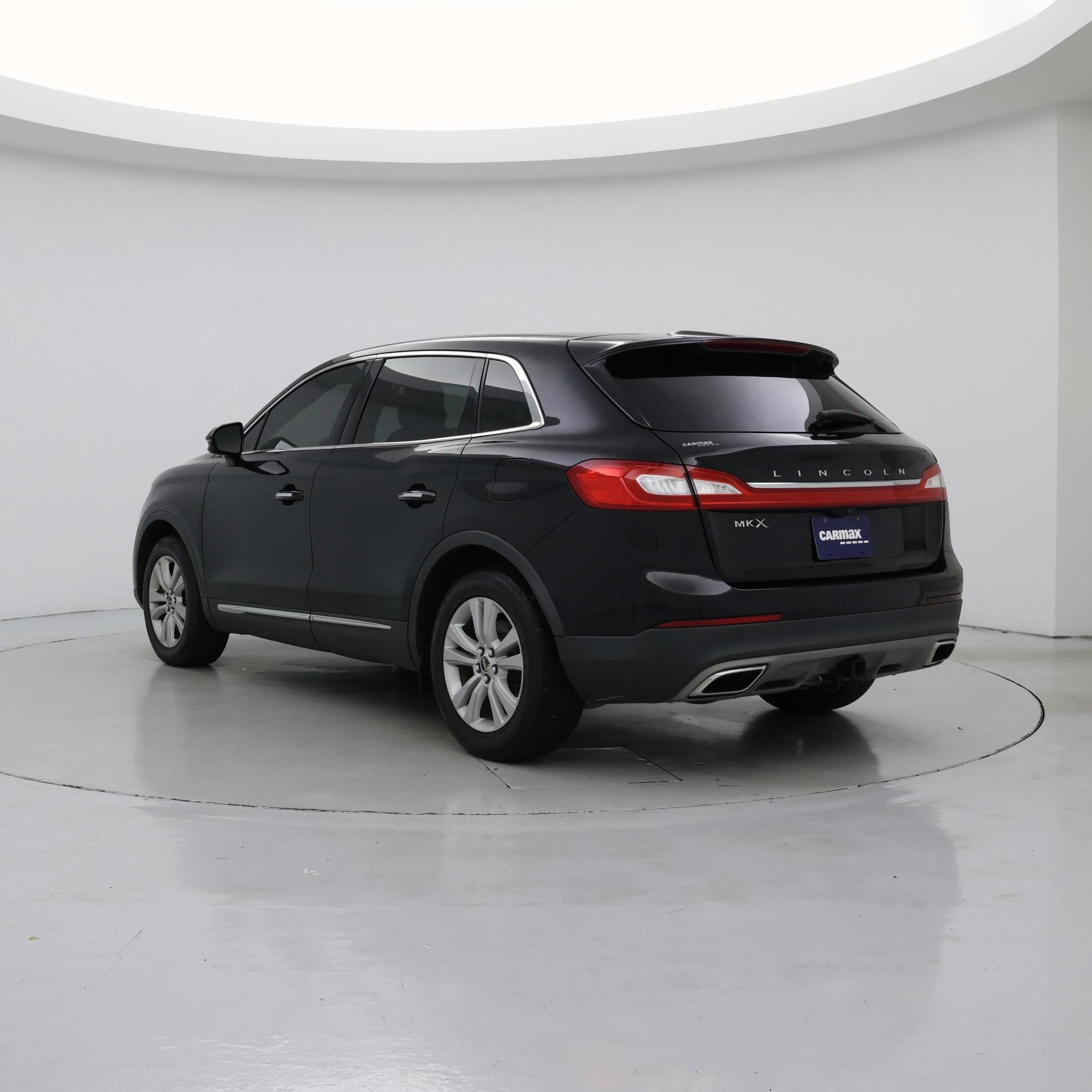 Thumbnail: 2016 Lincoln MKX - 2