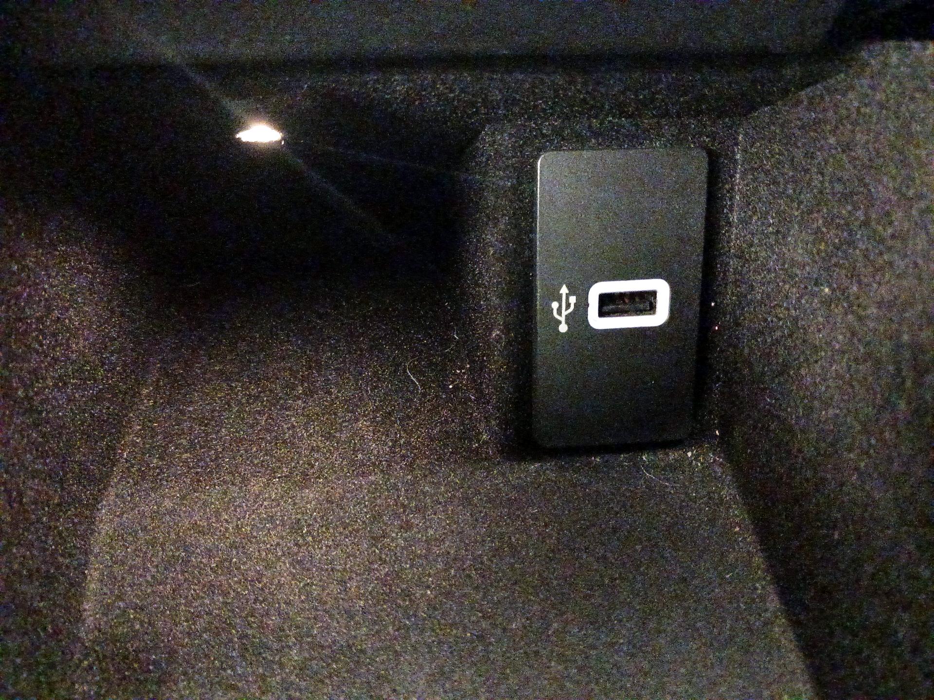 Thumbnail: 2016 Lincoln MKX - 19