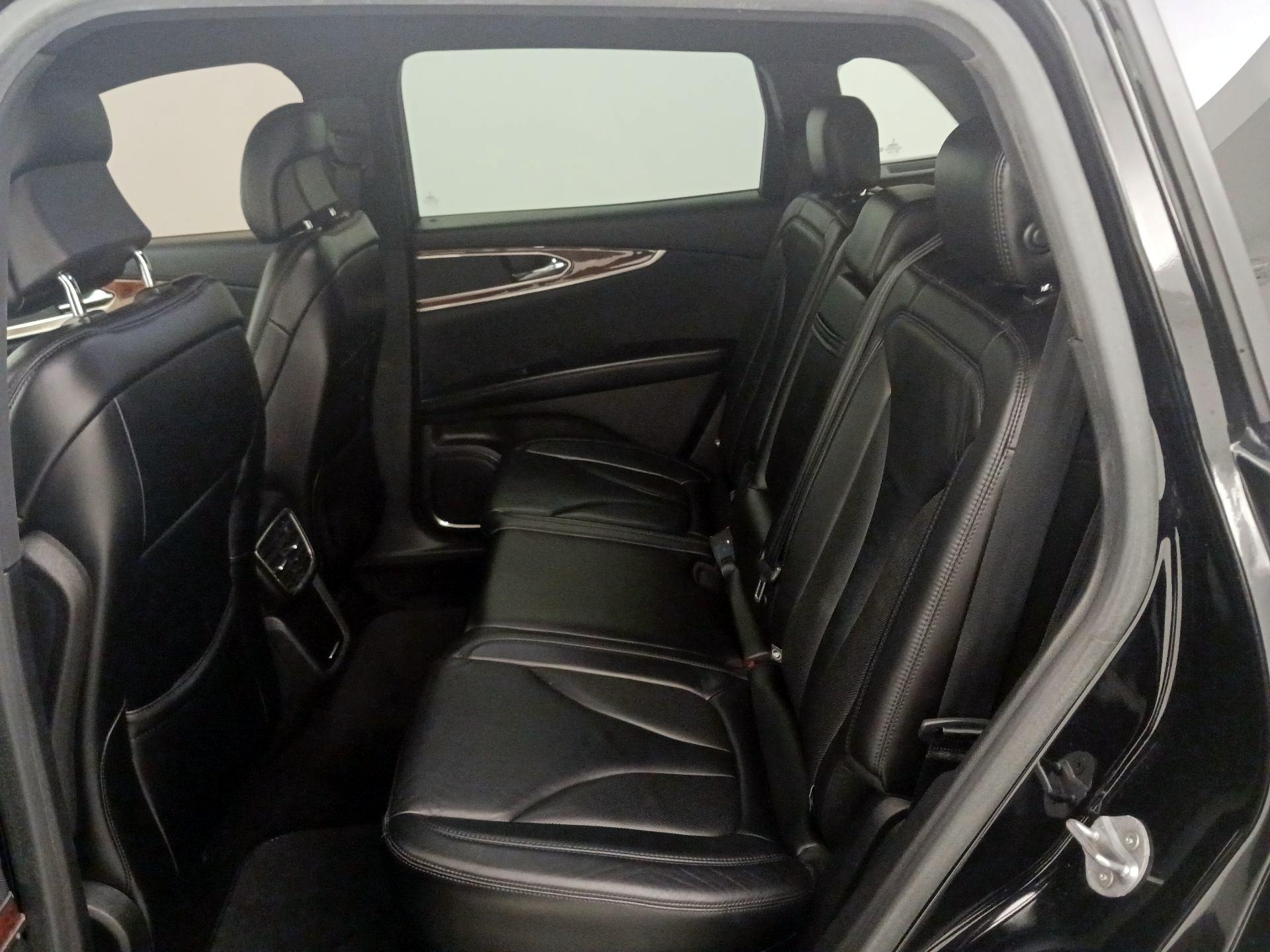 Thumbnail: 2016 Lincoln MKX - 20