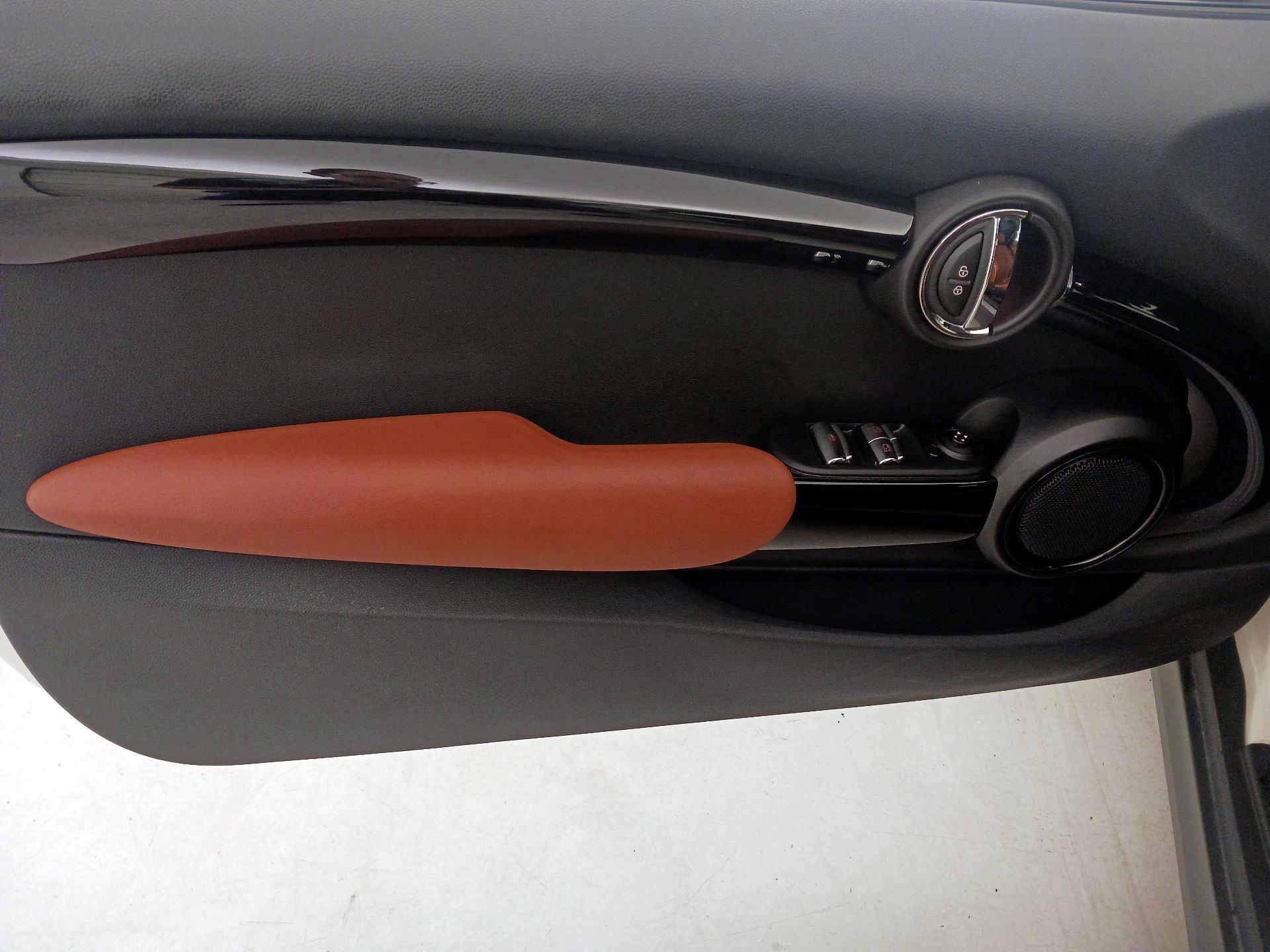 Thumbnail: 2021 MINI Cooper - 12