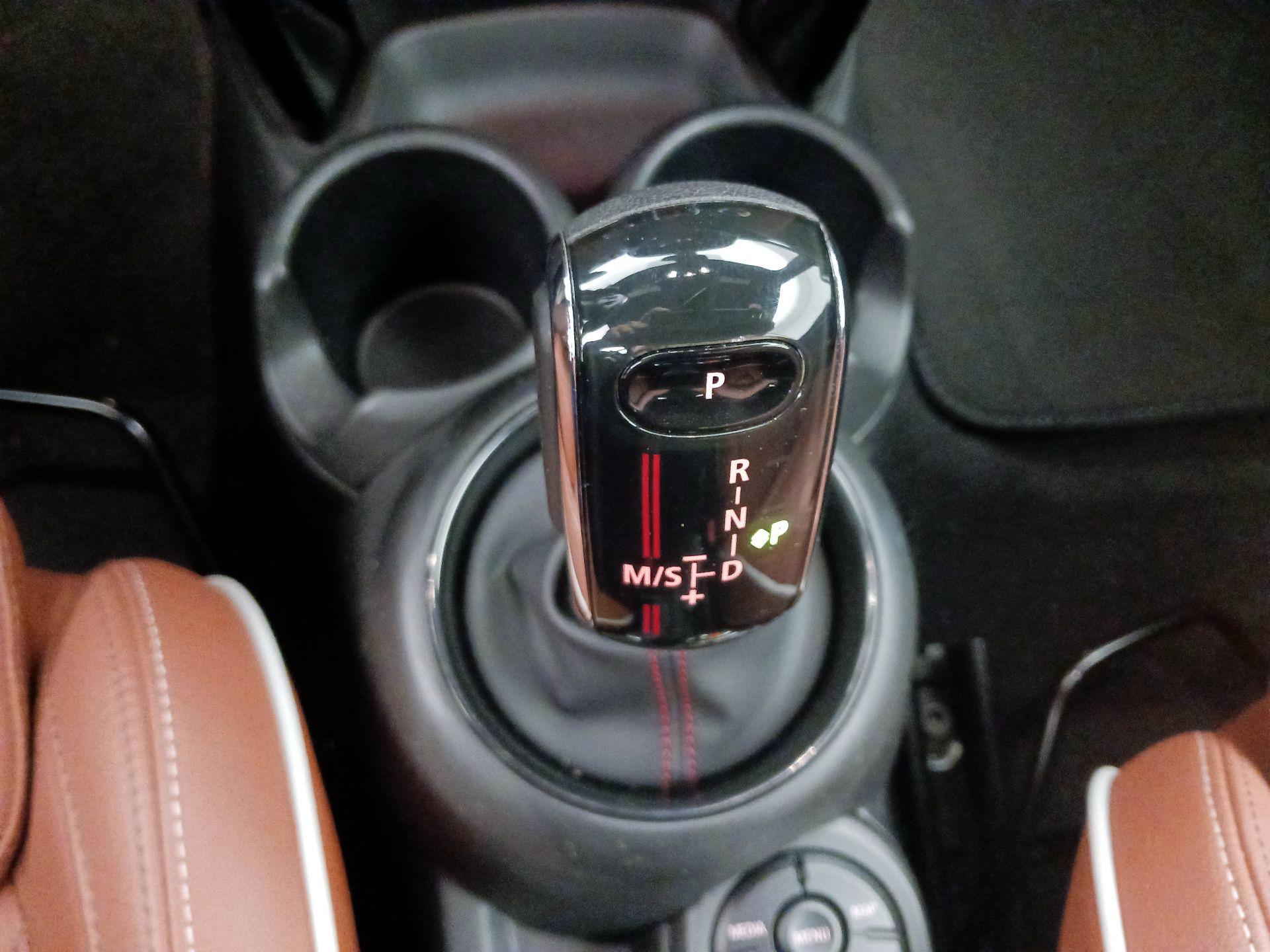 Thumbnail: 2021 MINI Cooper - 18