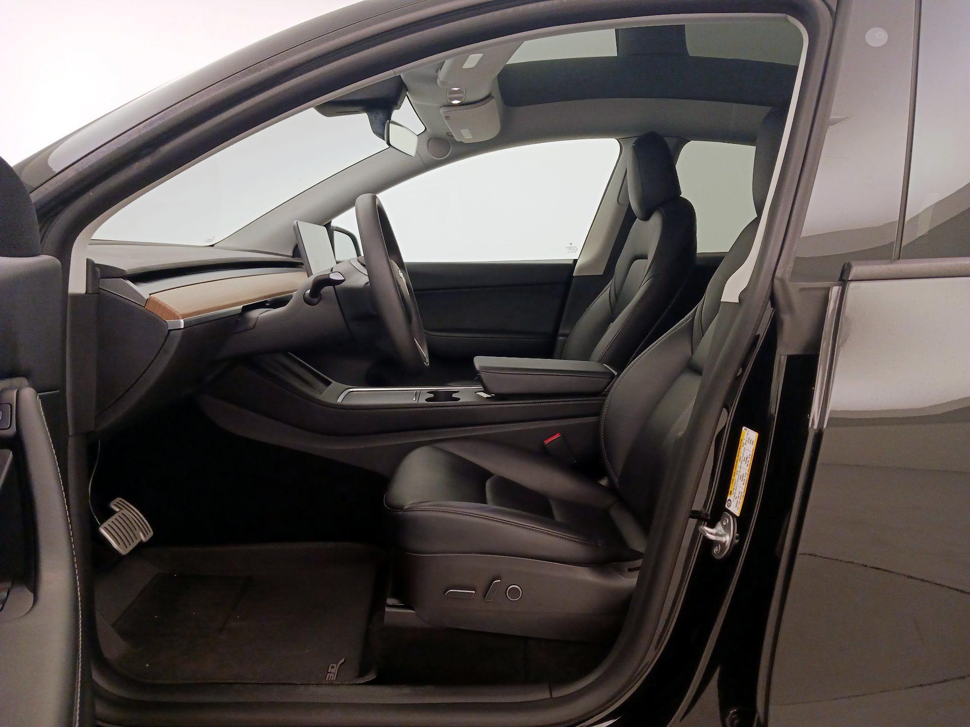 Thumbnail: 2022 Tesla Model Y - 11