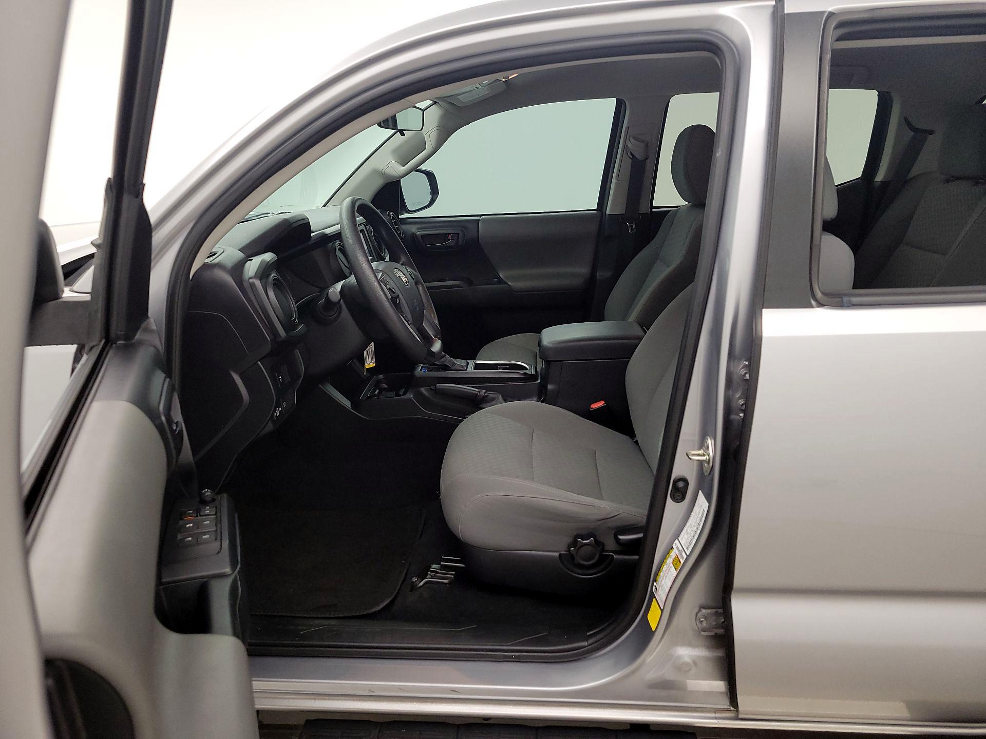 Thumbnail: 2020 Toyota Tacoma - 11