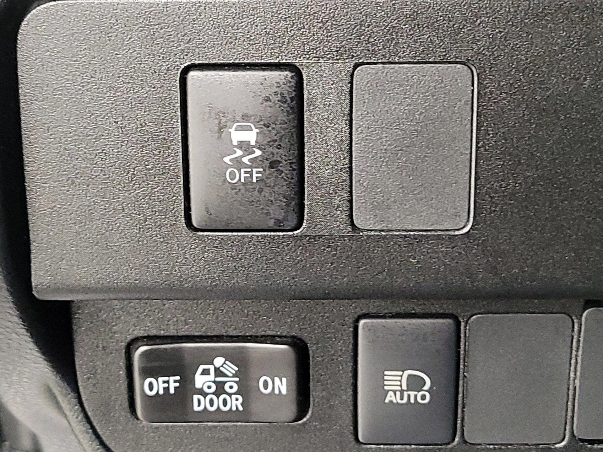 Thumbnail: 2020 Toyota Tacoma - 13