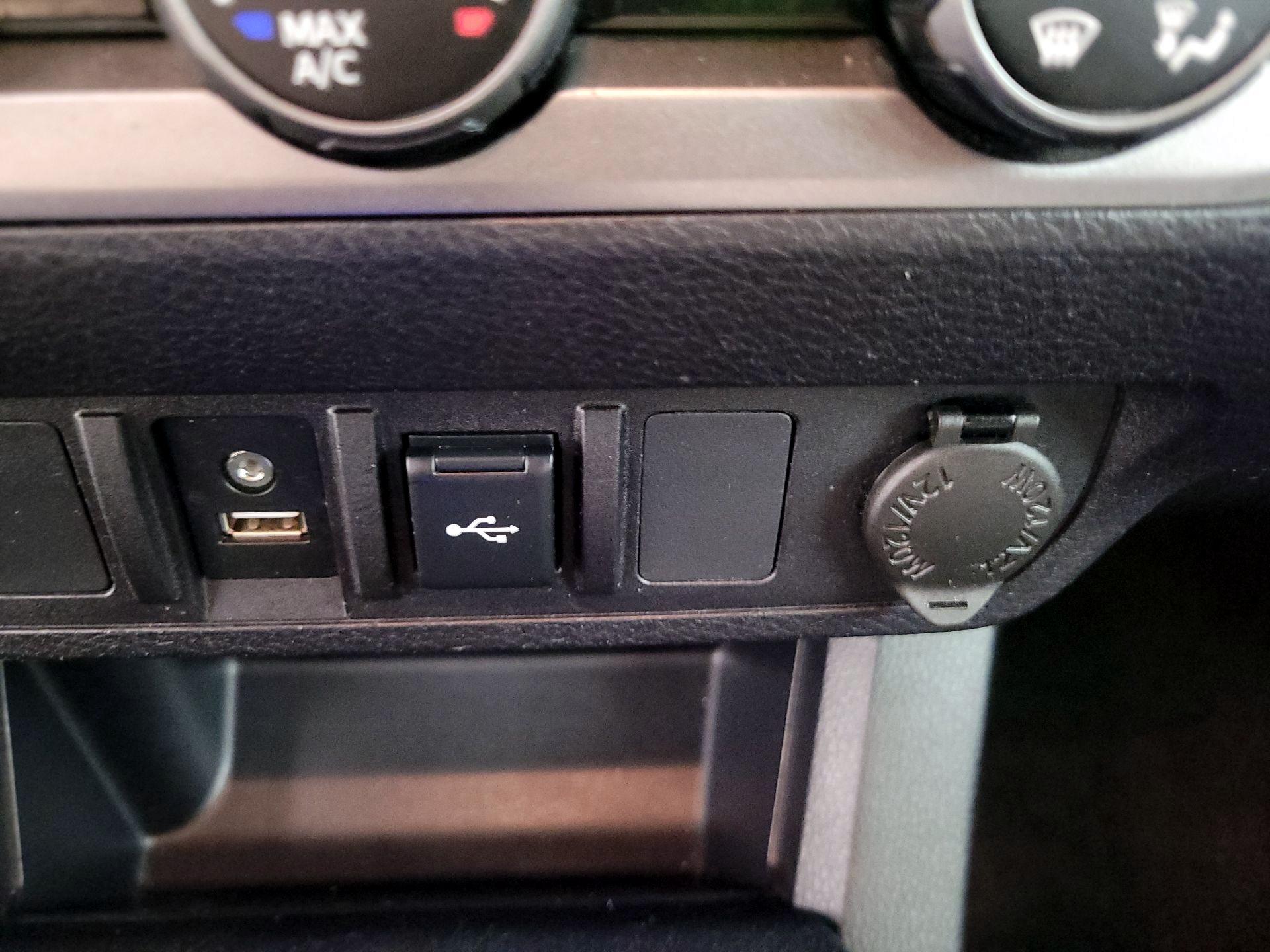 Thumbnail: 2020 Toyota Tacoma - 18