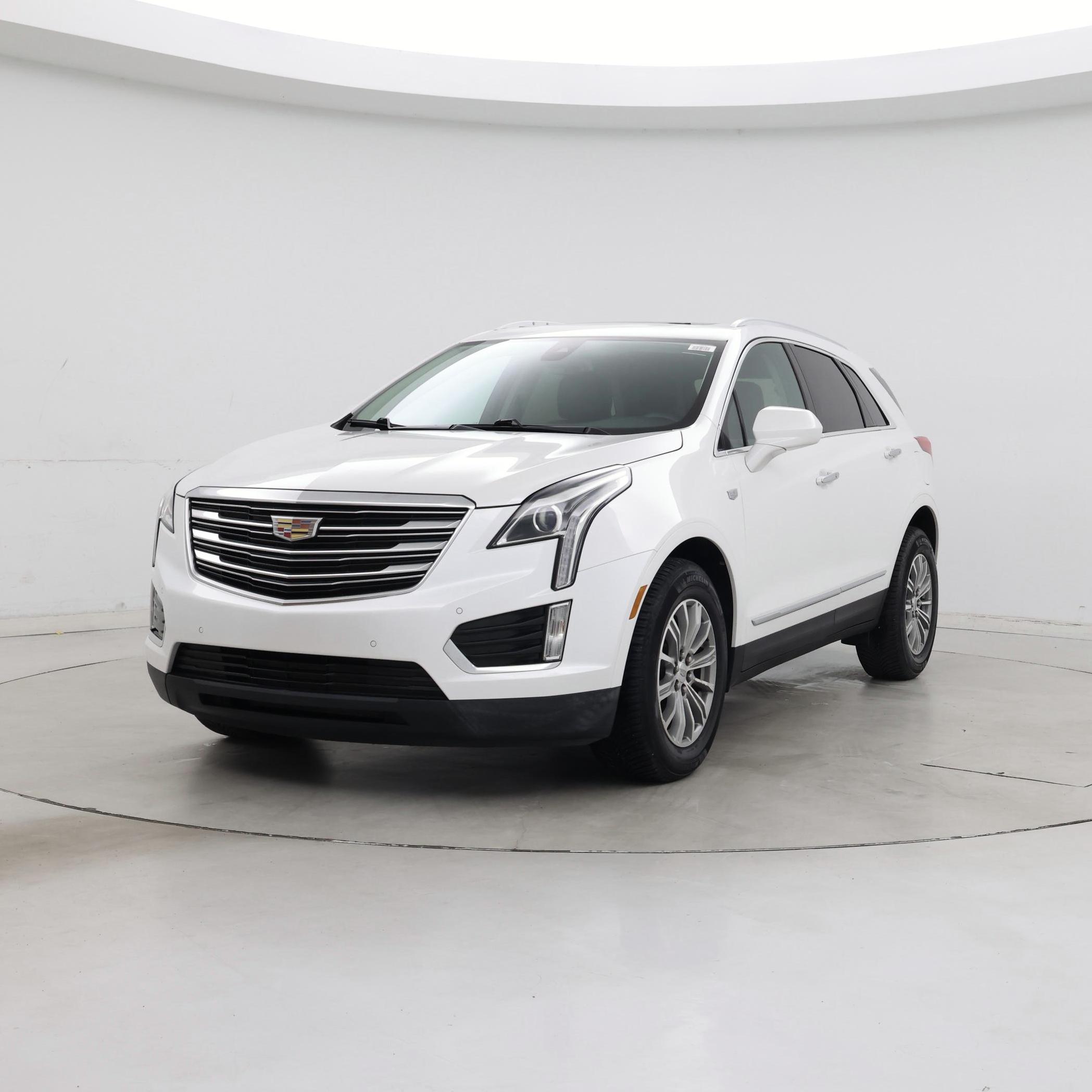 Thumbnail: 2017 Cadillac XT5 - 4