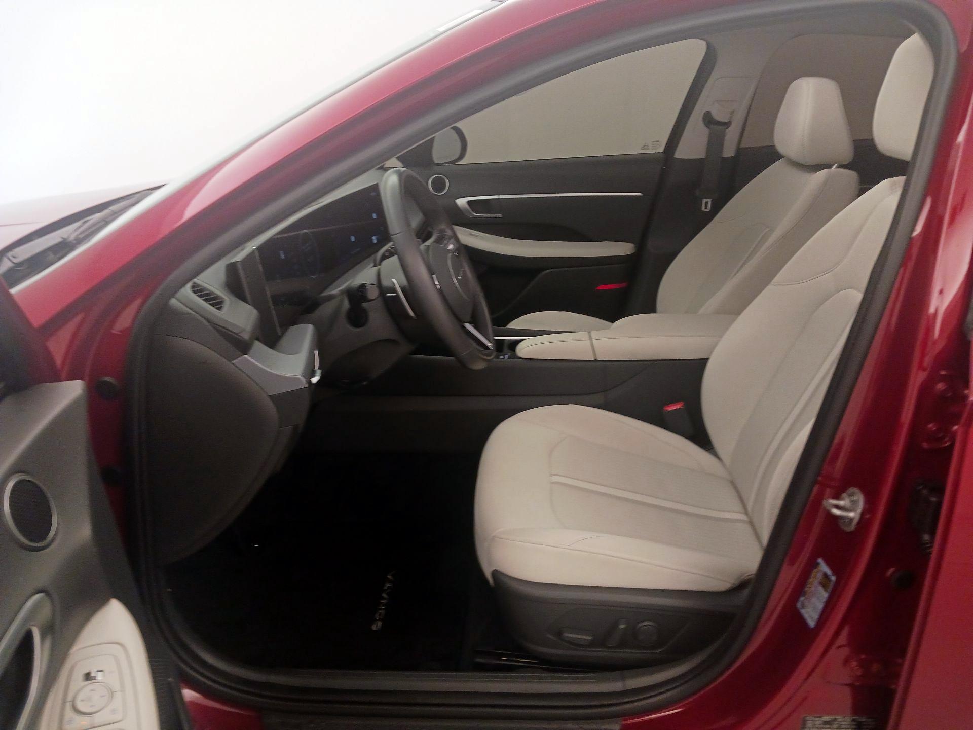 Thumbnail: 2024 Hyundai Sonata - 11