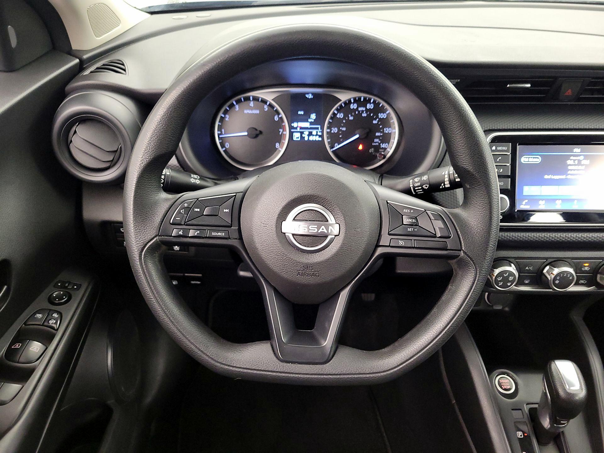 Thumbnail: 2023 Nissan Kicks - 10