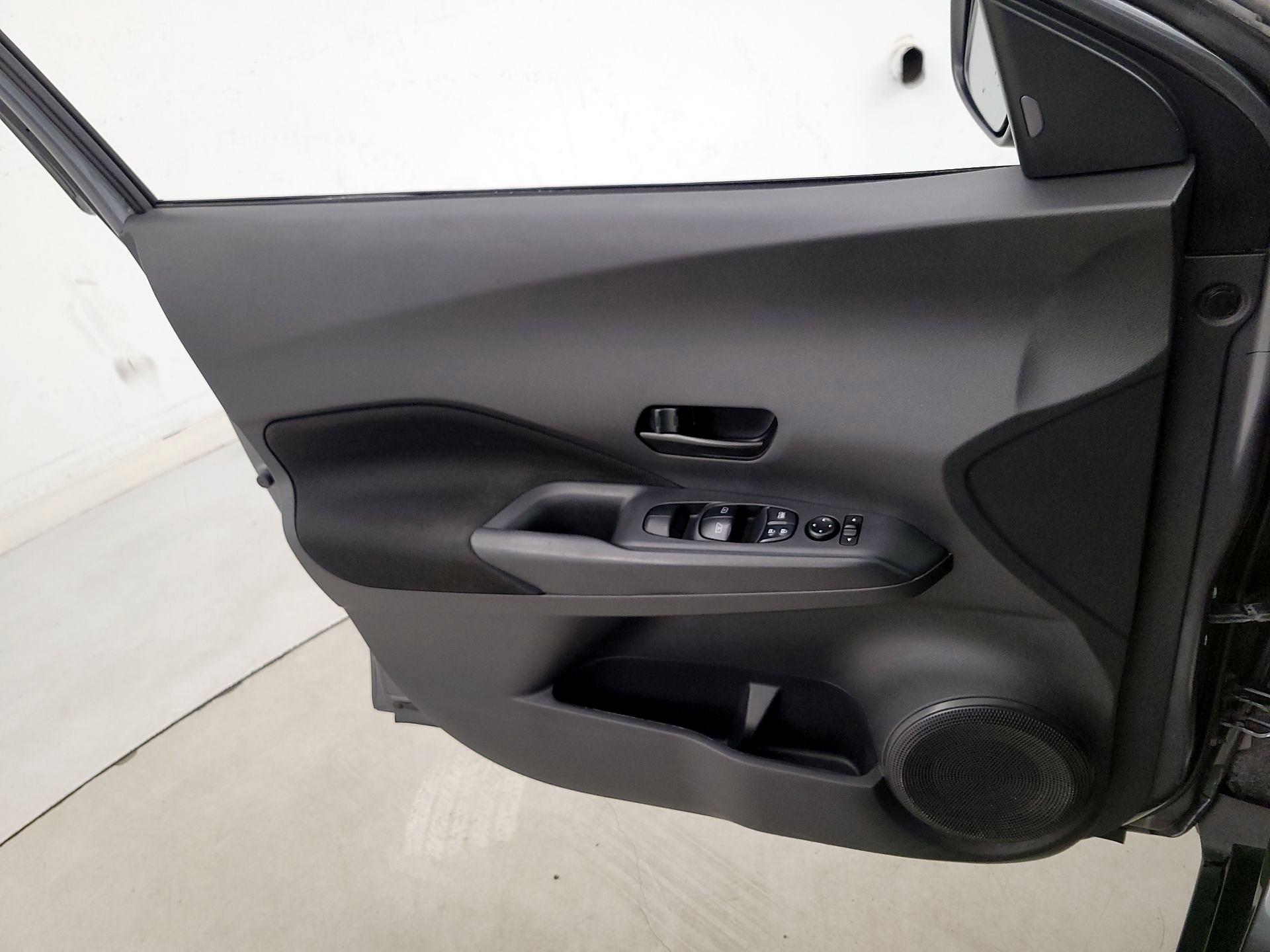 Thumbnail: 2023 Nissan Kicks - 12