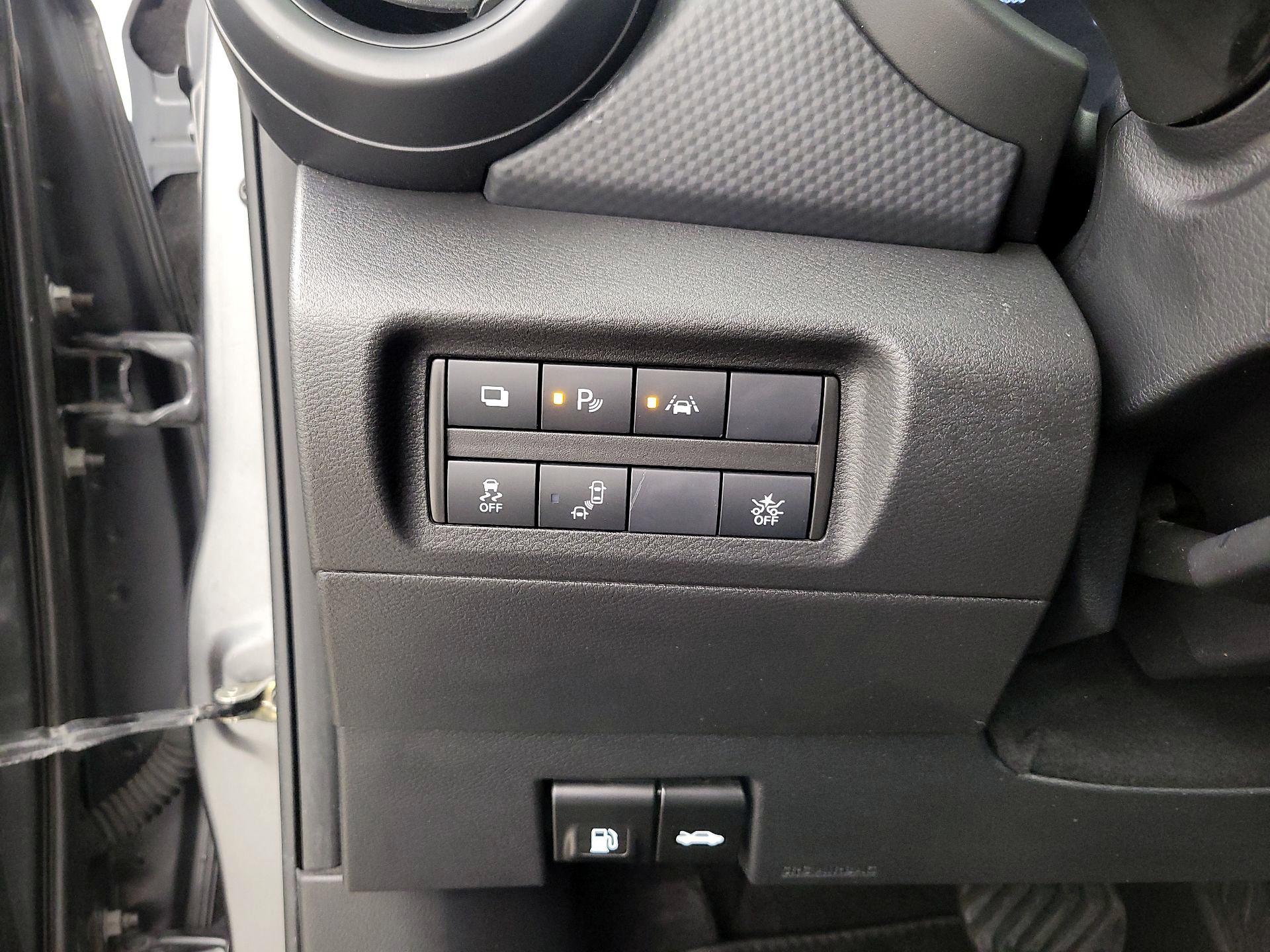 Thumbnail: 2023 Nissan Kicks - 13