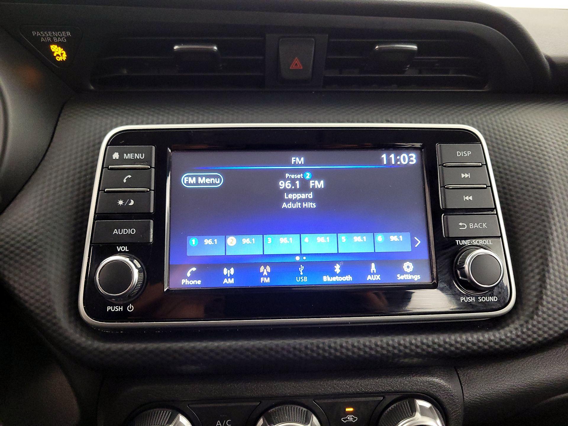 Thumbnail: 2023 Nissan Kicks - 15