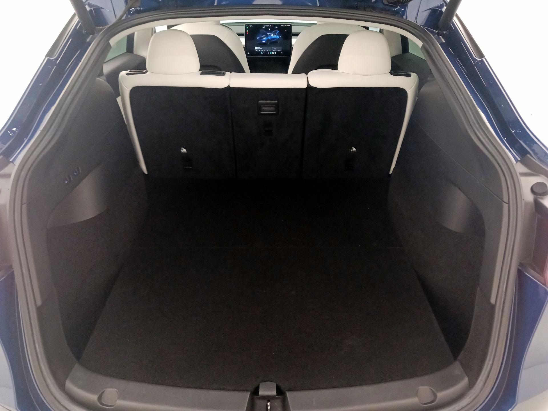 Thumbnail: 2022 Tesla Model Y - 19