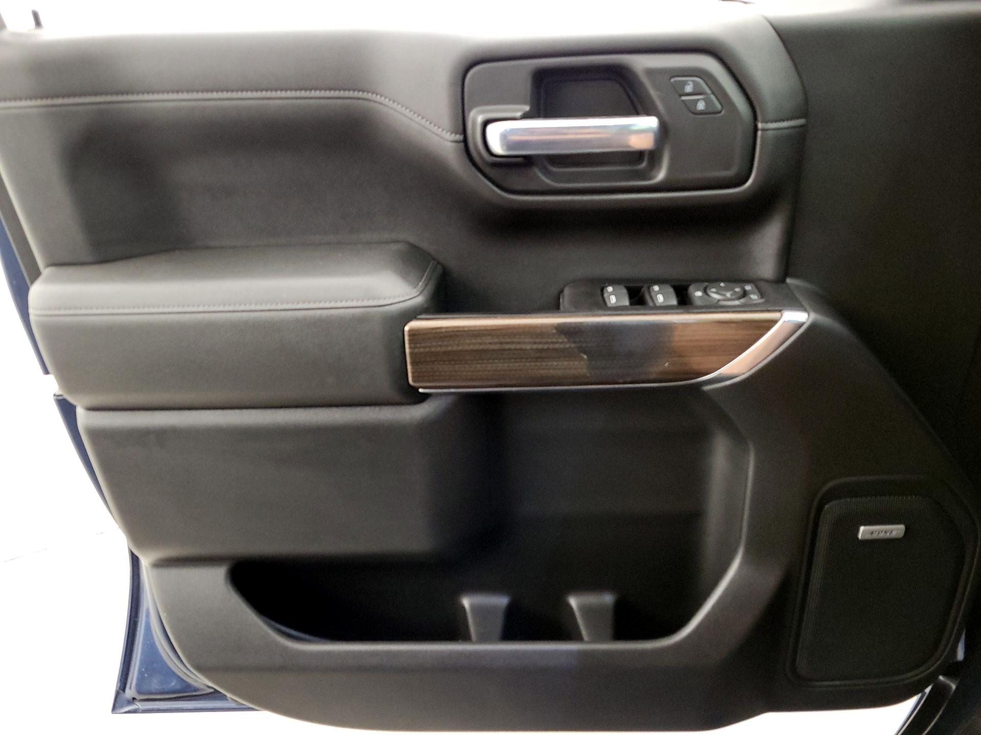 Thumbnail: 2019 Chevrolet Silverado 1500 - 12