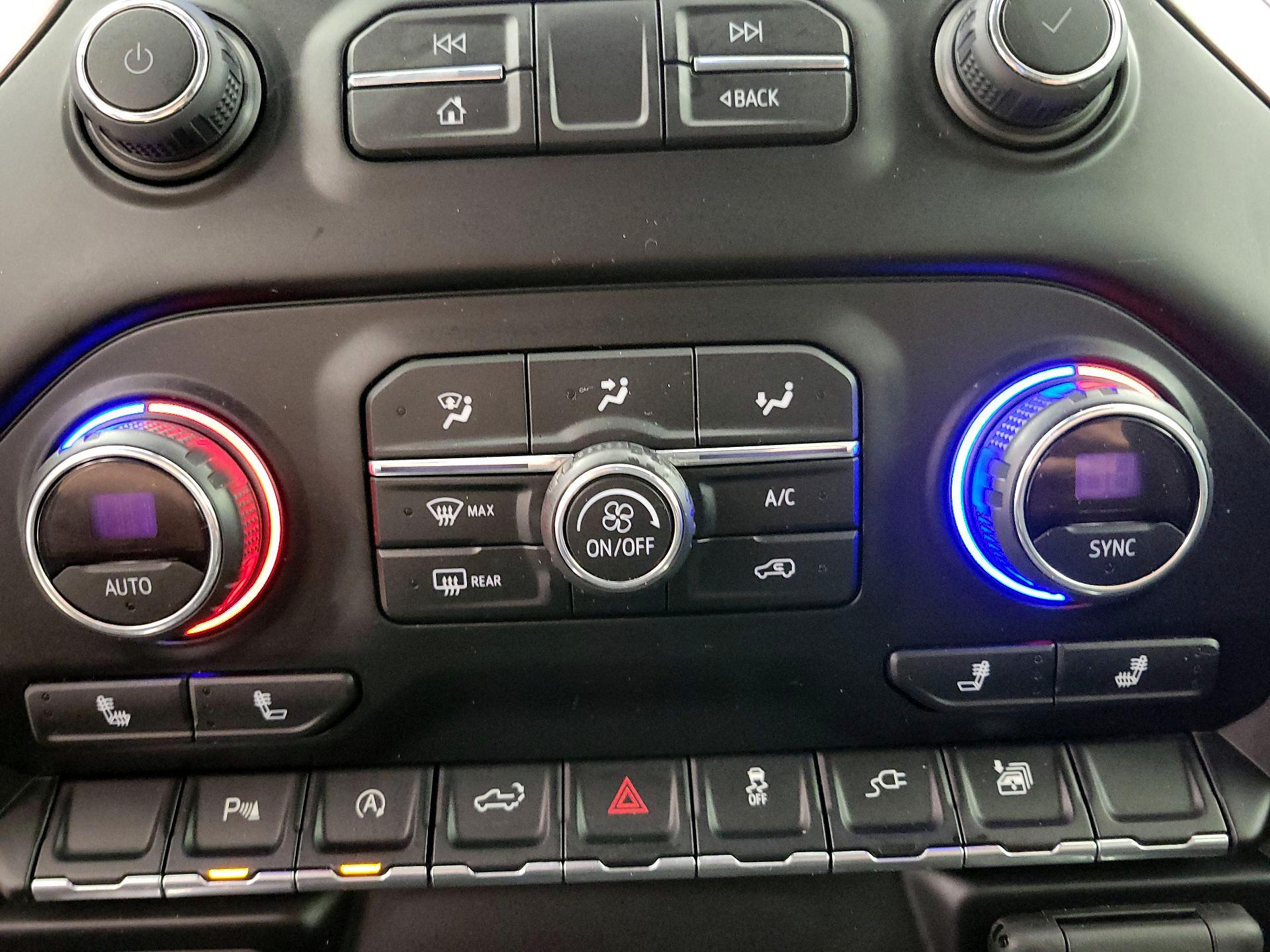 Thumbnail: 2019 Chevrolet Silverado 1500 - 16