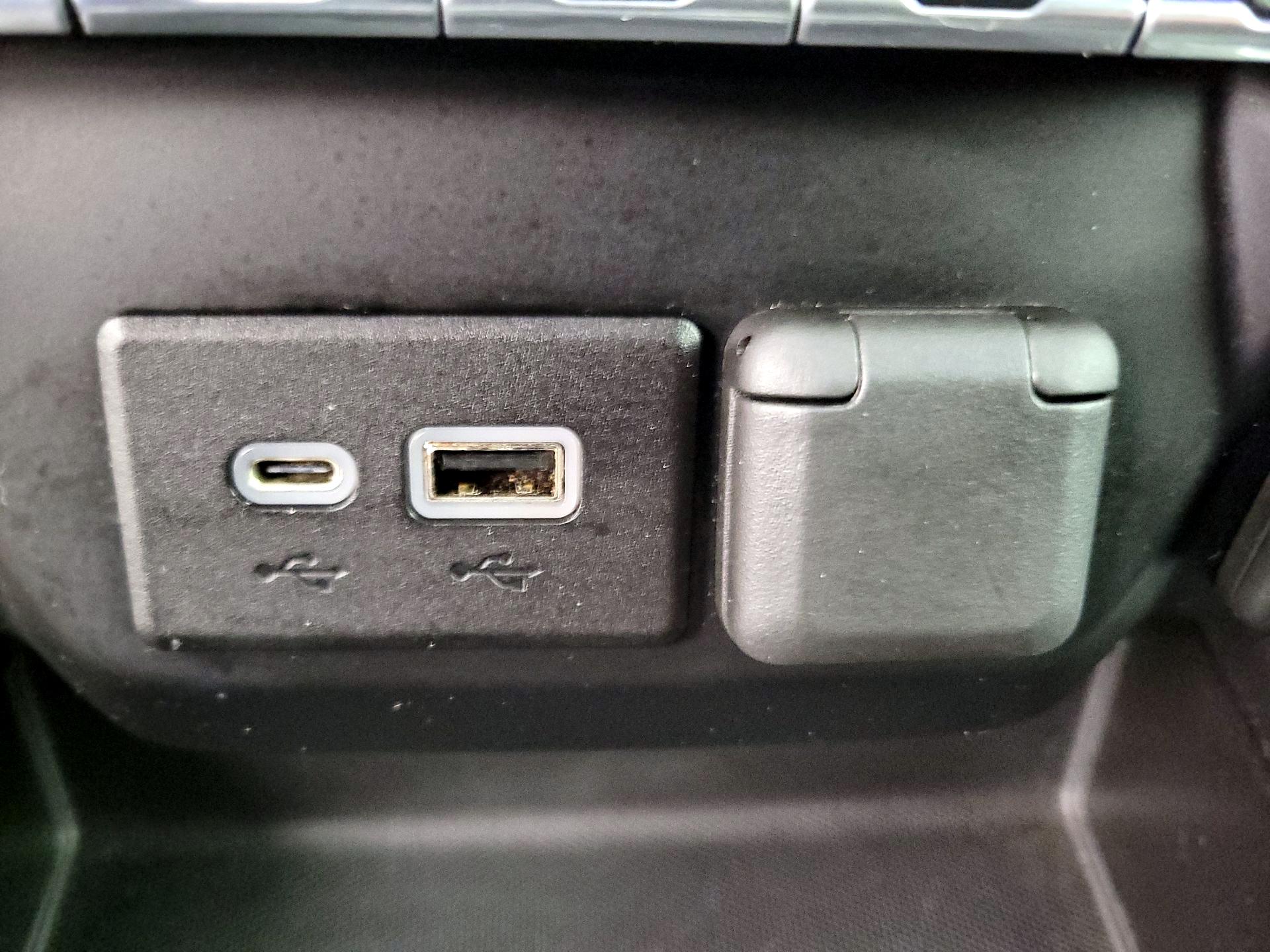 Thumbnail: 2019 Chevrolet Silverado 1500 - 18