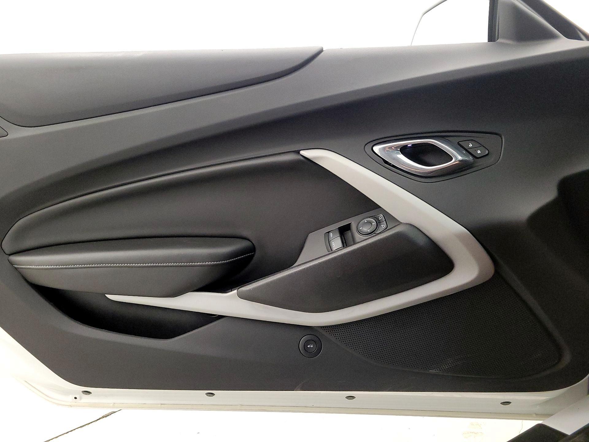 Thumbnail: 2019 Chevrolet Camaro - 12