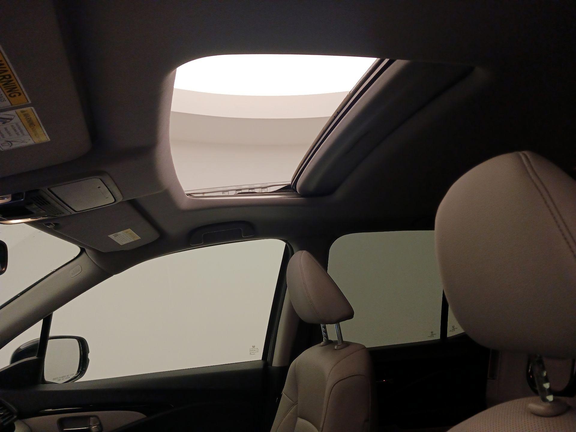 Thumbnail: 2019 Honda Ridgeline - 20